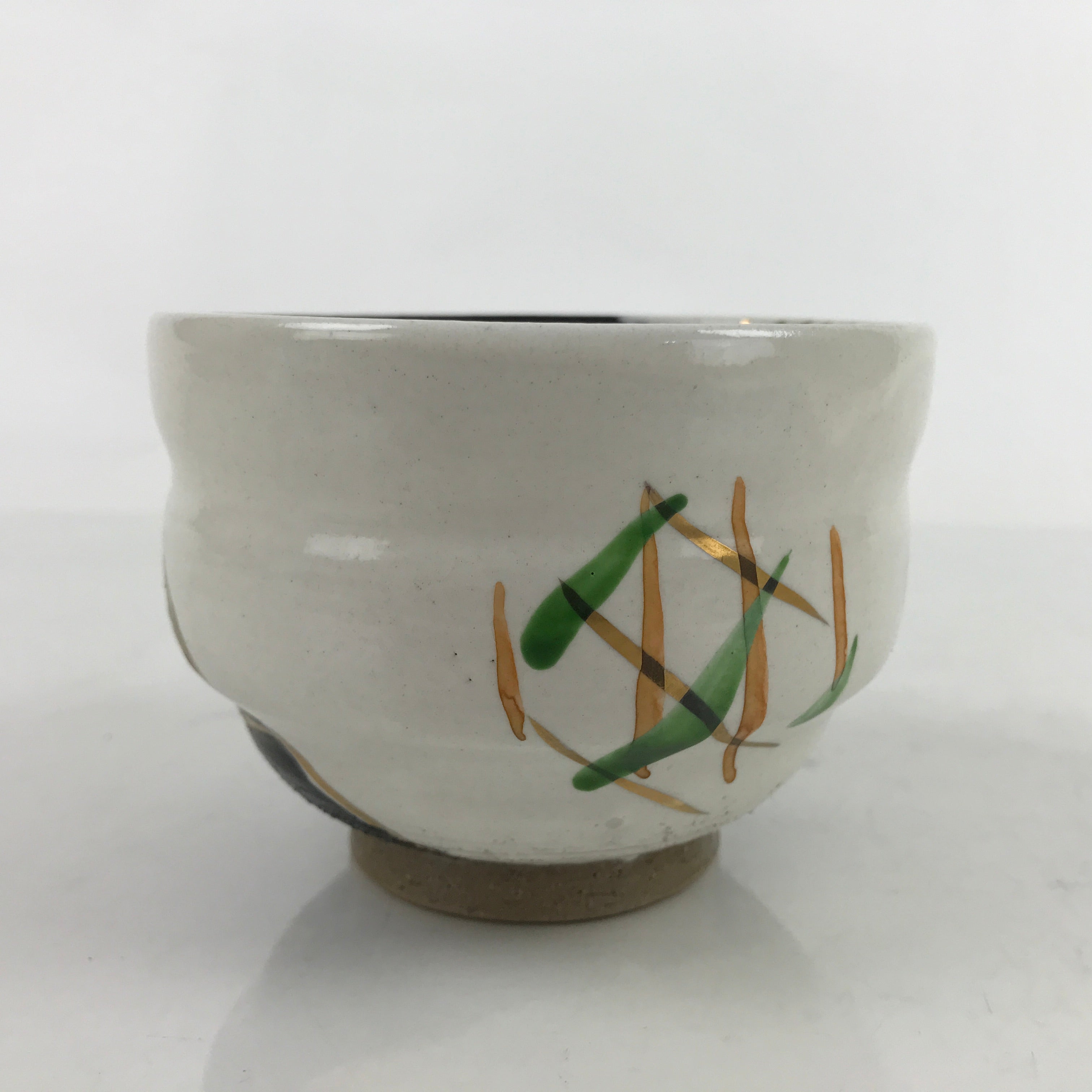 Japanese Ceramic Green Tea Bowl Chawan Vtg Bamboo Leaves White Black CHB72