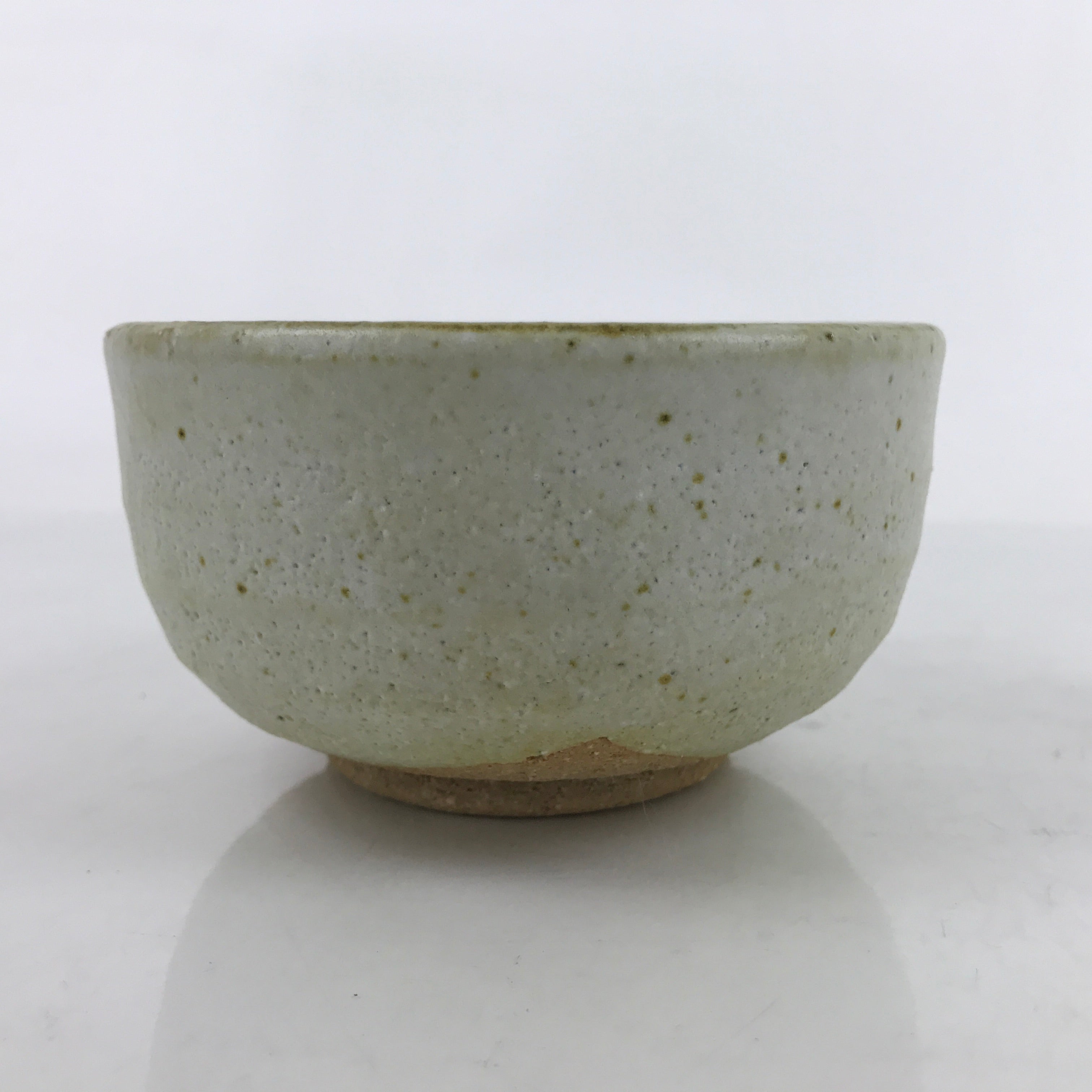 Japanese Ceramic Green Tea Bowl Chawan Vtg Melting Glaze White Brown CHB73