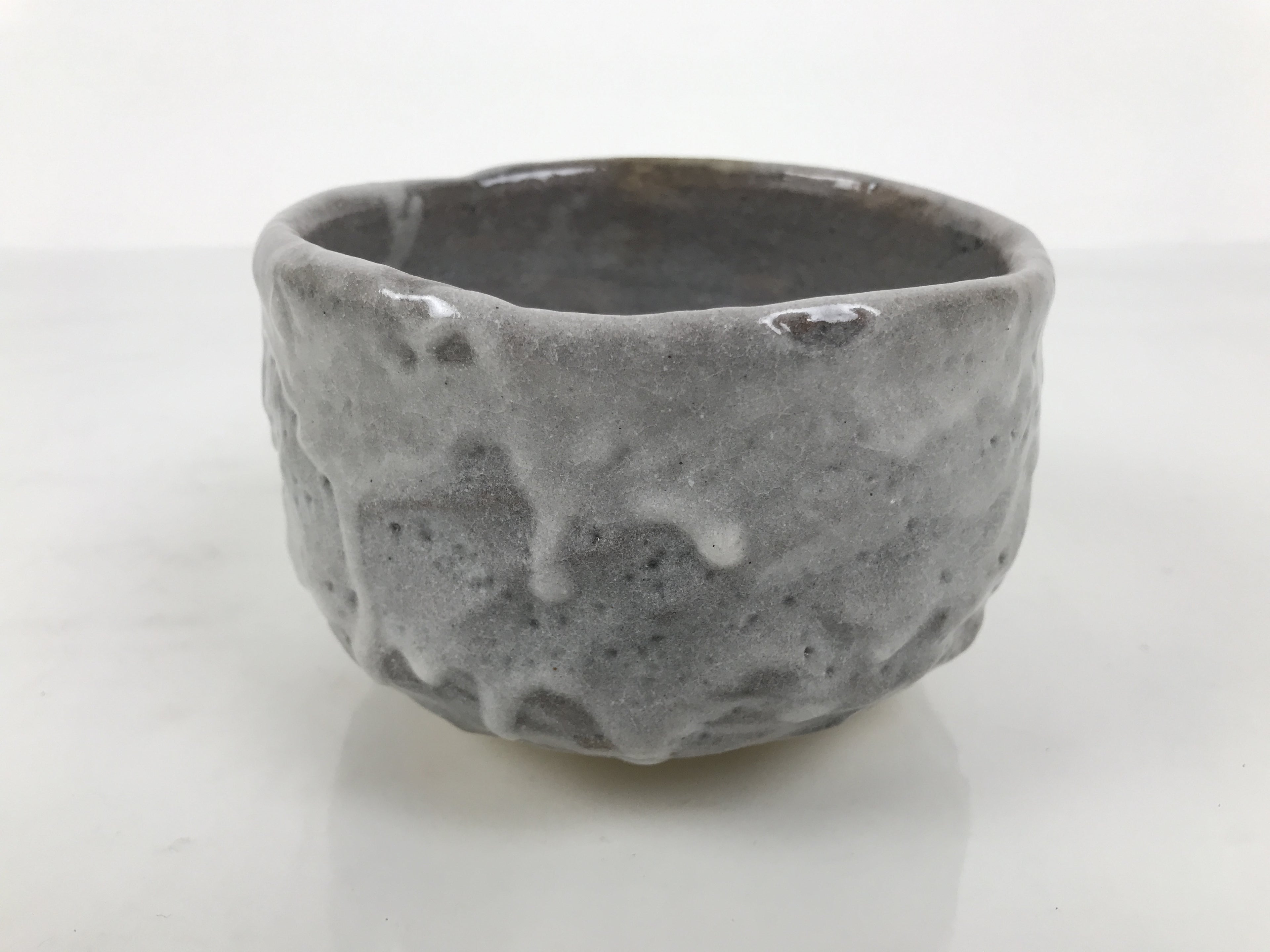 Japanese Ceramic Green Tea Bowl Matcha Chawan Pottery Gray Shino Wood Box PX807