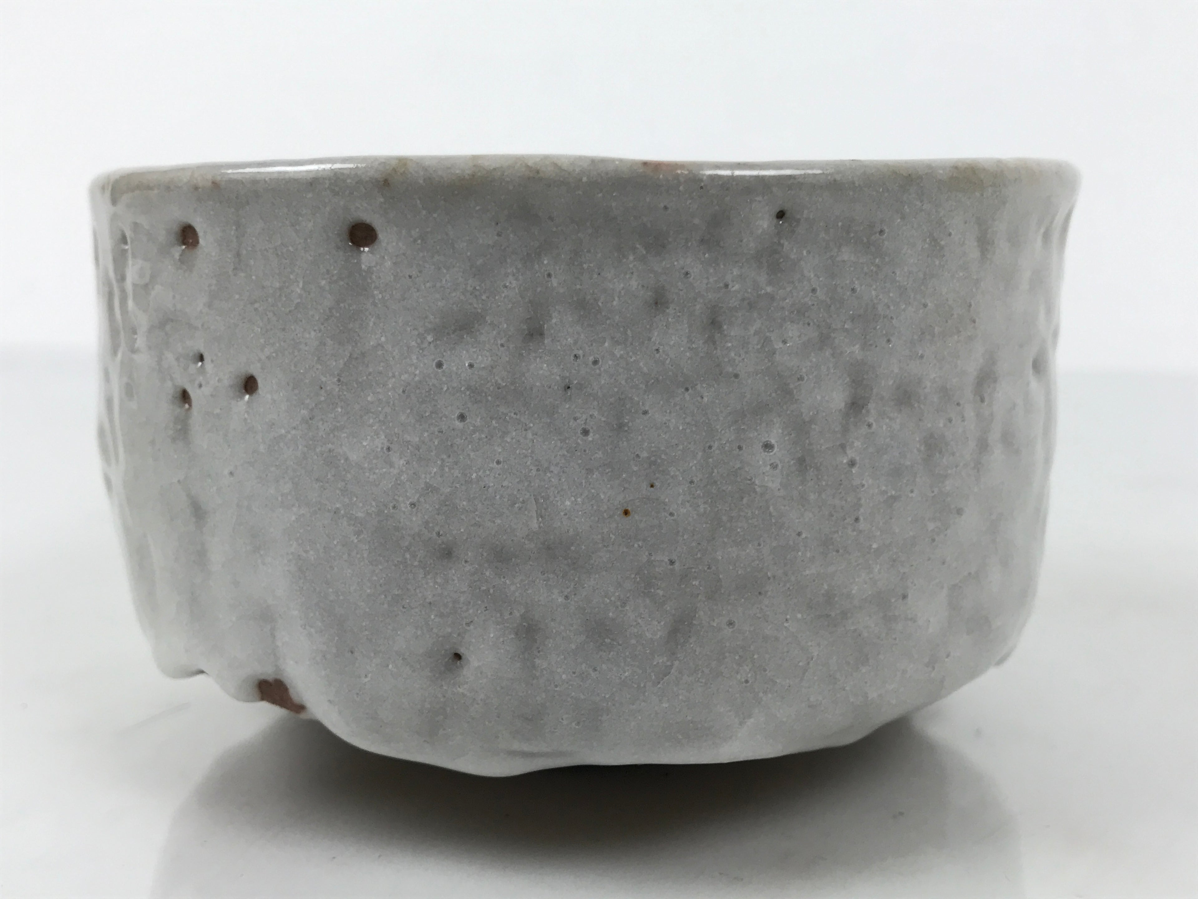 Japanese Ceramic Green Tea Bowl Matcha Chawan Pottery Shino Ware White CHB142