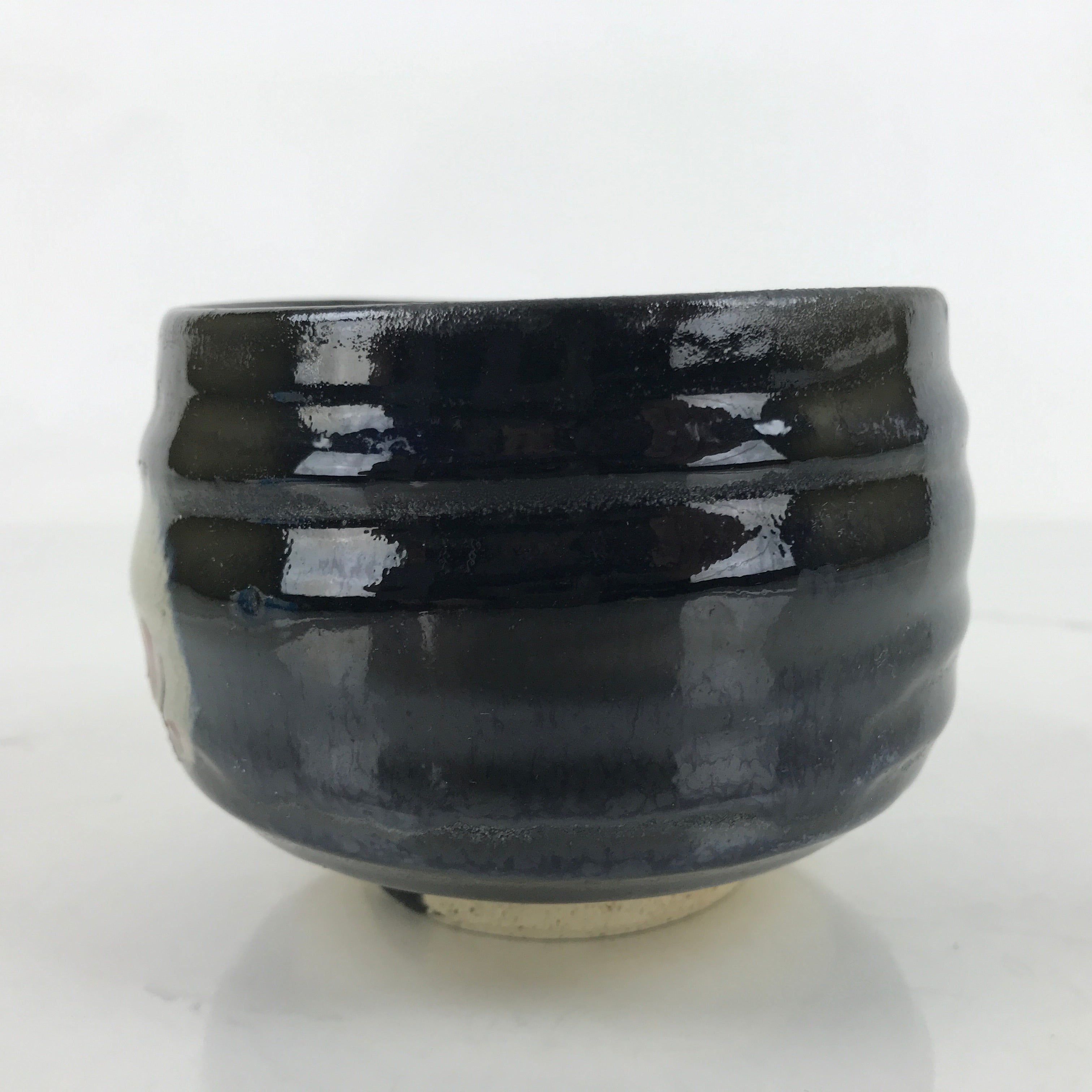 Japanese Ceramic Green Tea Bowl Matcha Chawan Vtg Black Glossy Floral CHB86