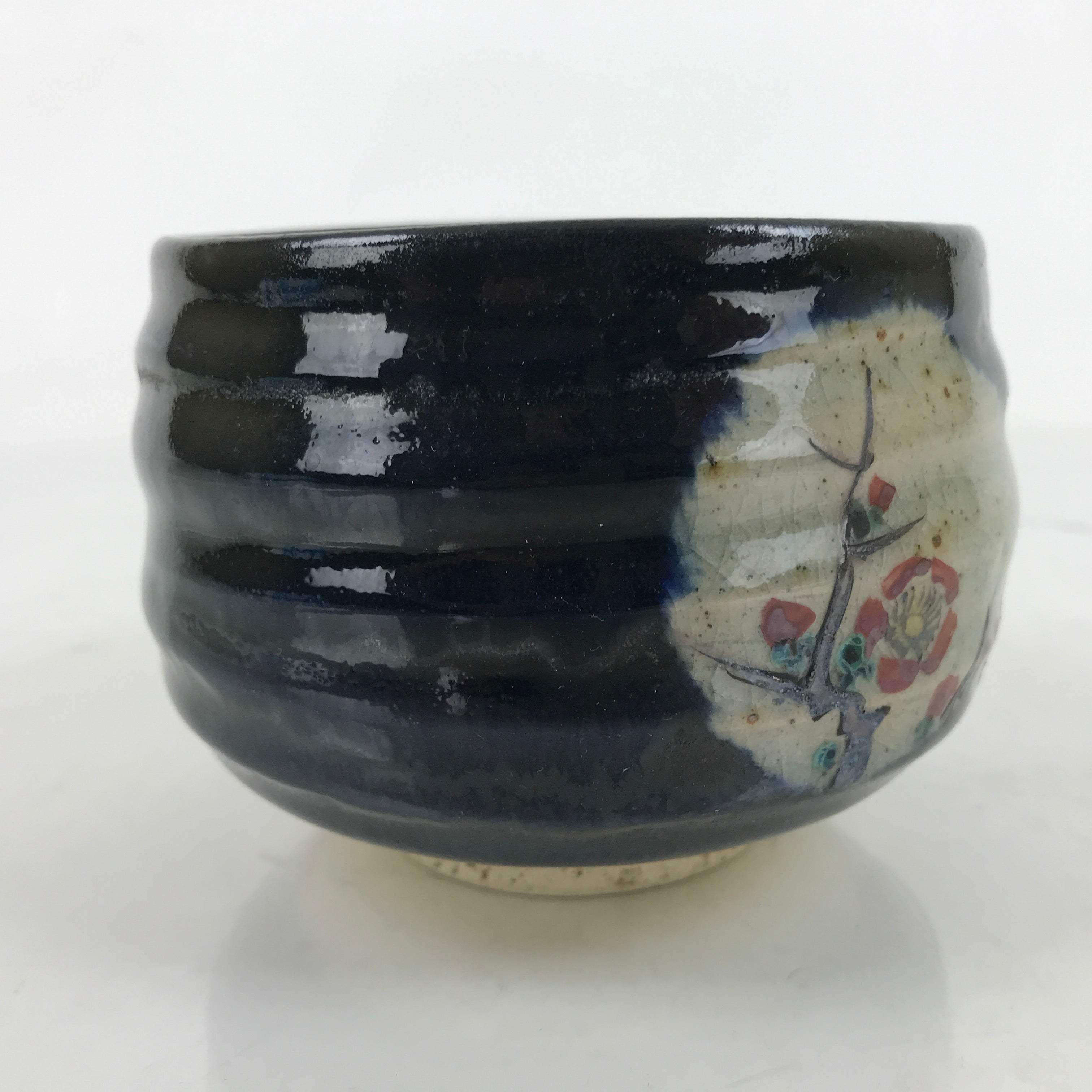 Japanese Ceramic Green Tea Bowl Matcha Chawan Vtg Black Glossy Floral CHB86