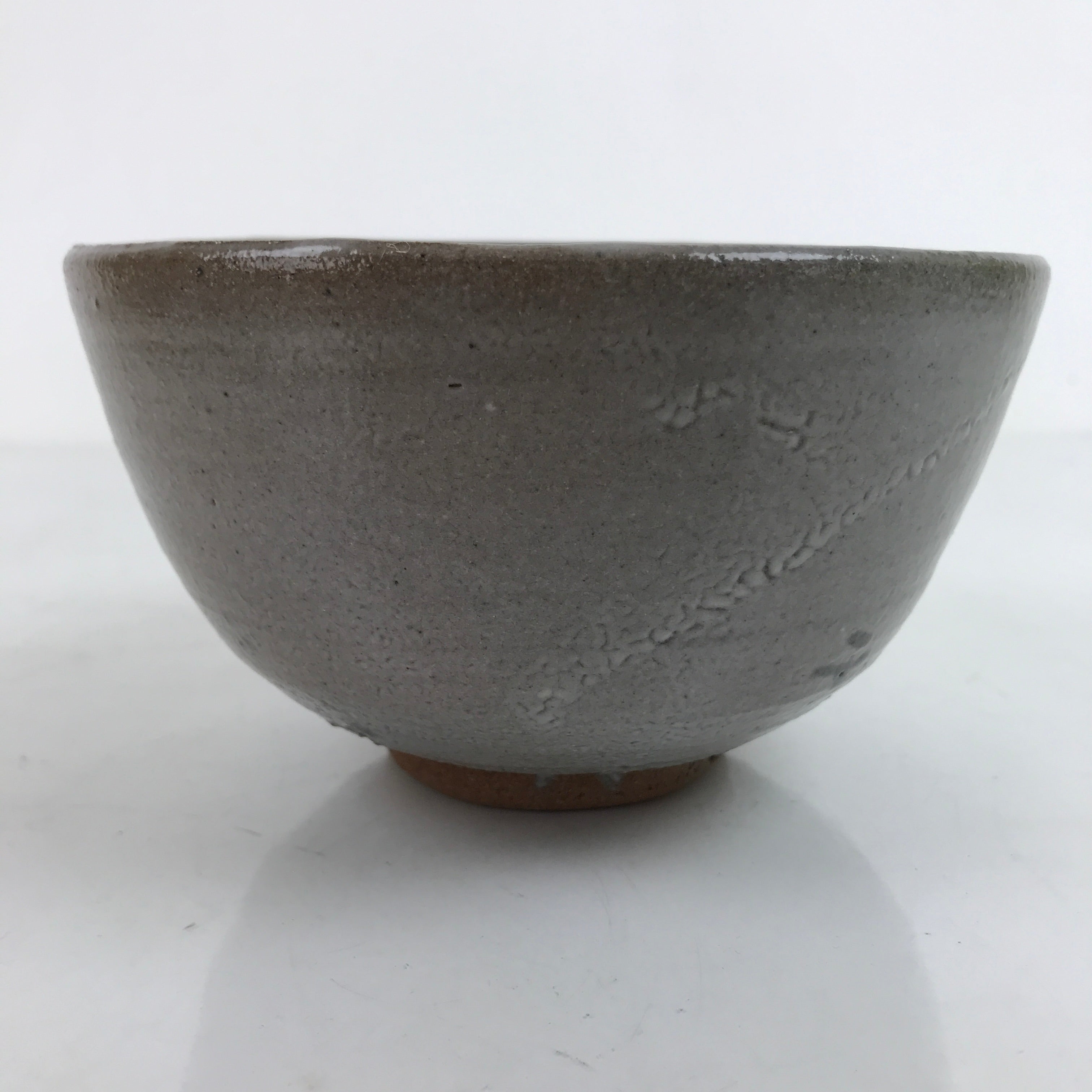 Japanese Ceramic Green Tea Bowl Matcha Chawan Vtg Black Subtle Design Gray CHB54