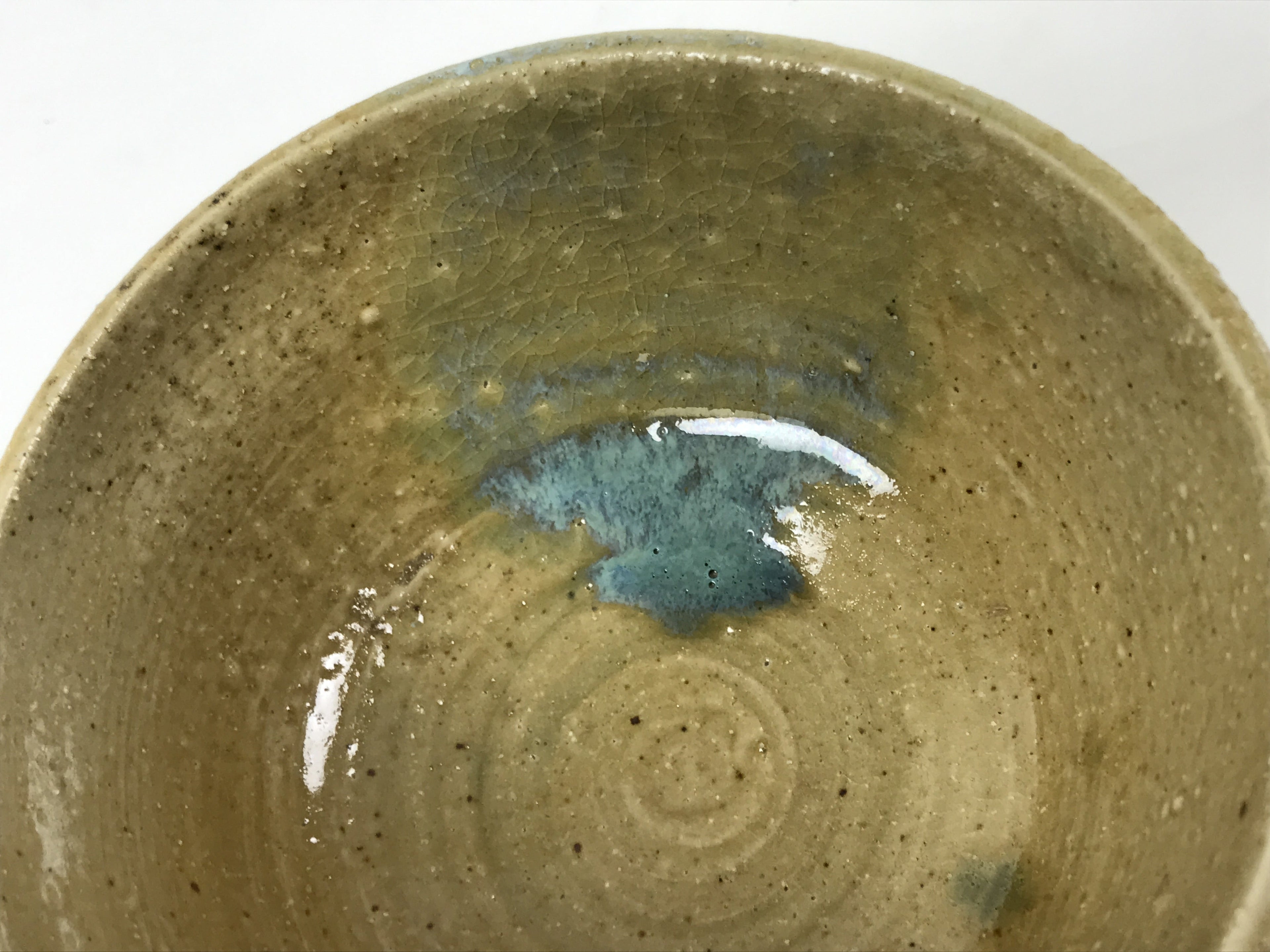 Japanese Ceramic Green Tea Bowl Matcha Chawan Vtg Pottery Beige Blue CHB115