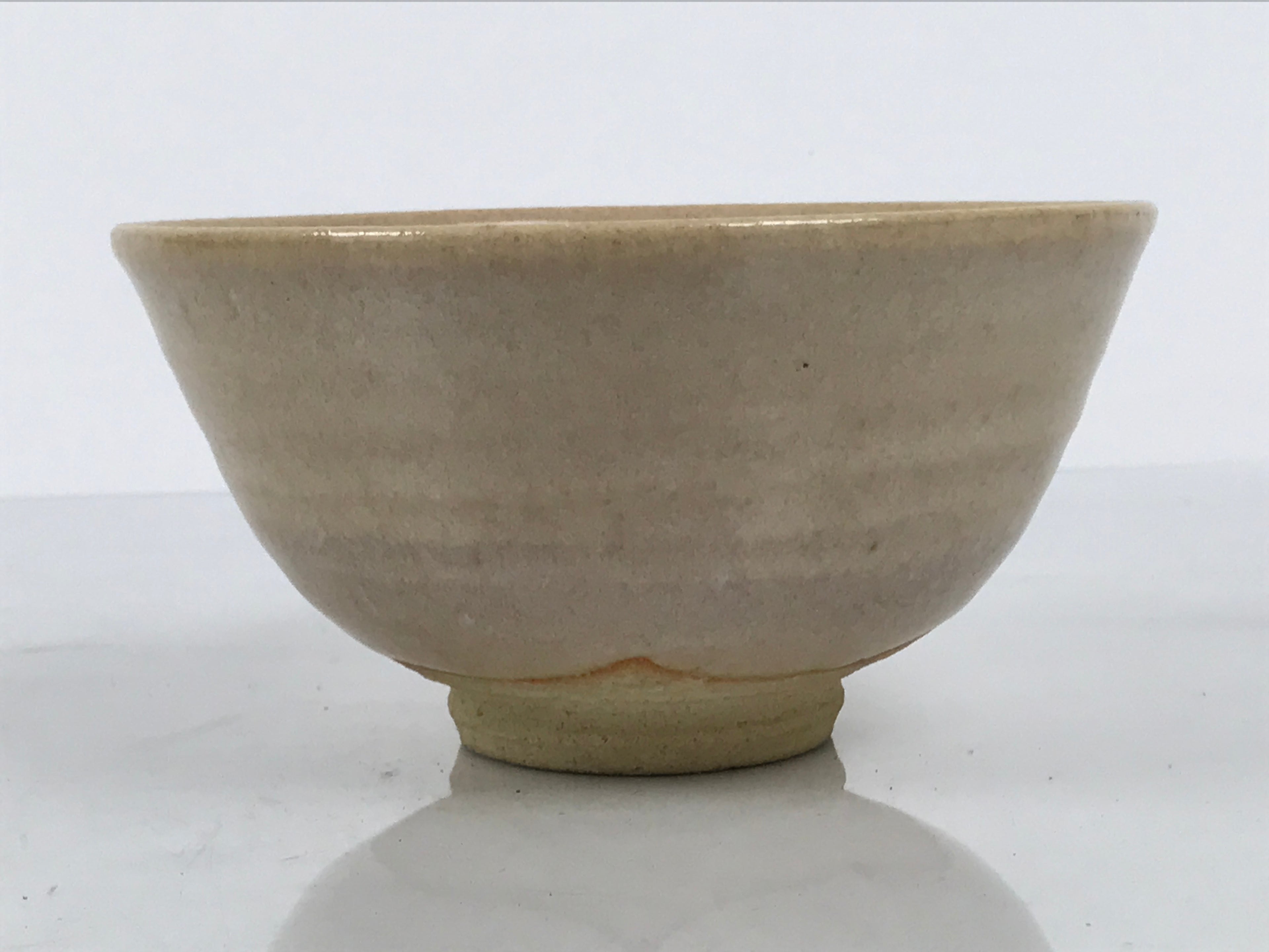 Japanese Ceramic Green Tea Bowl Matcha Chawan Vtg Pottery Beige White CHB165