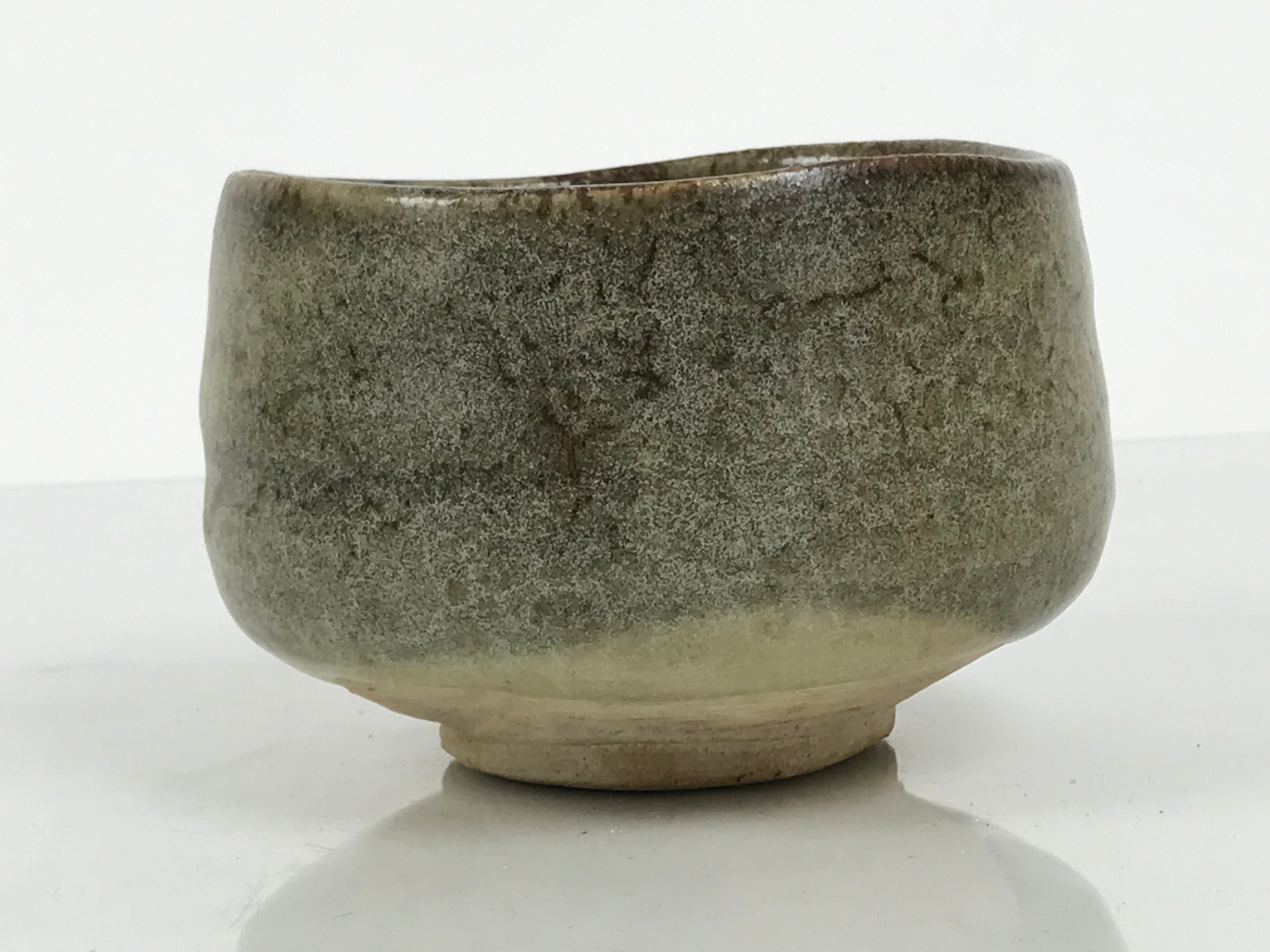 Japanese Ceramic Green Tea Bowl Matcha Chawan Vtg Pottery Gray Brown CHB170