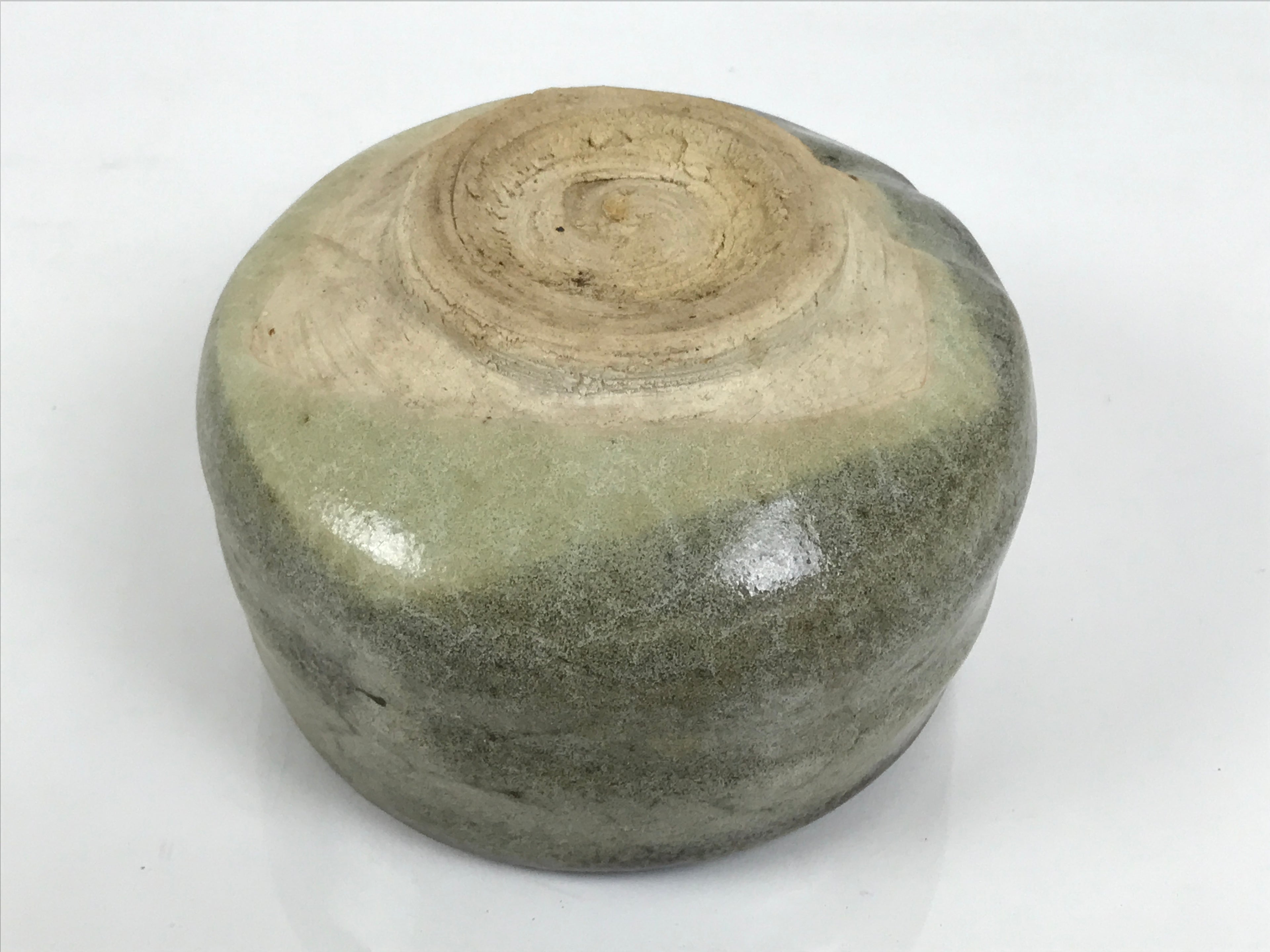 Japanese Ceramic Green Tea Bowl Matcha Chawan Vtg Pottery Gray Brown CHB170