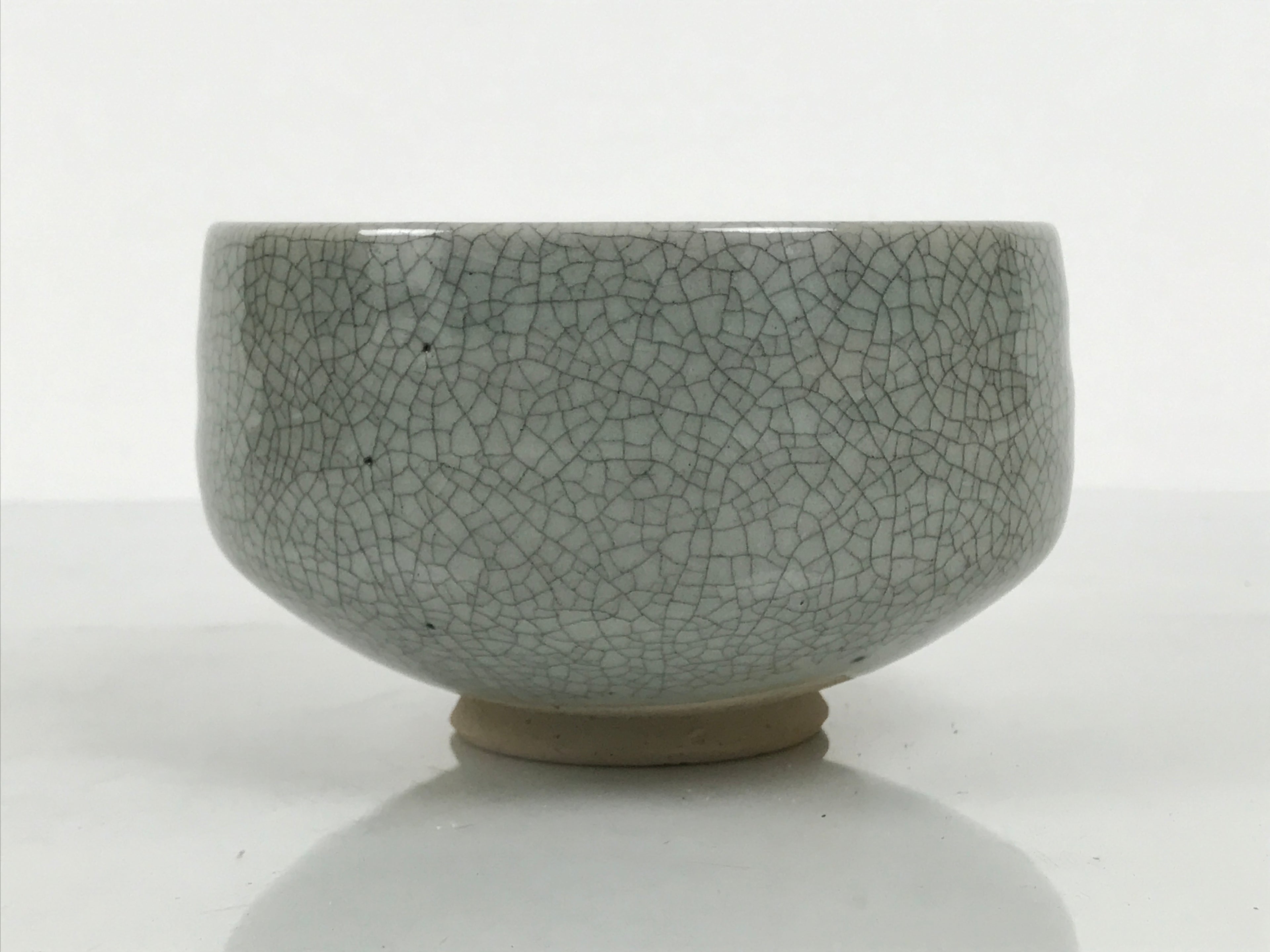 Japanese Ceramic Green Tea Bowl Matcha Chawan Vtg Pottery Gray Crackle CHB149