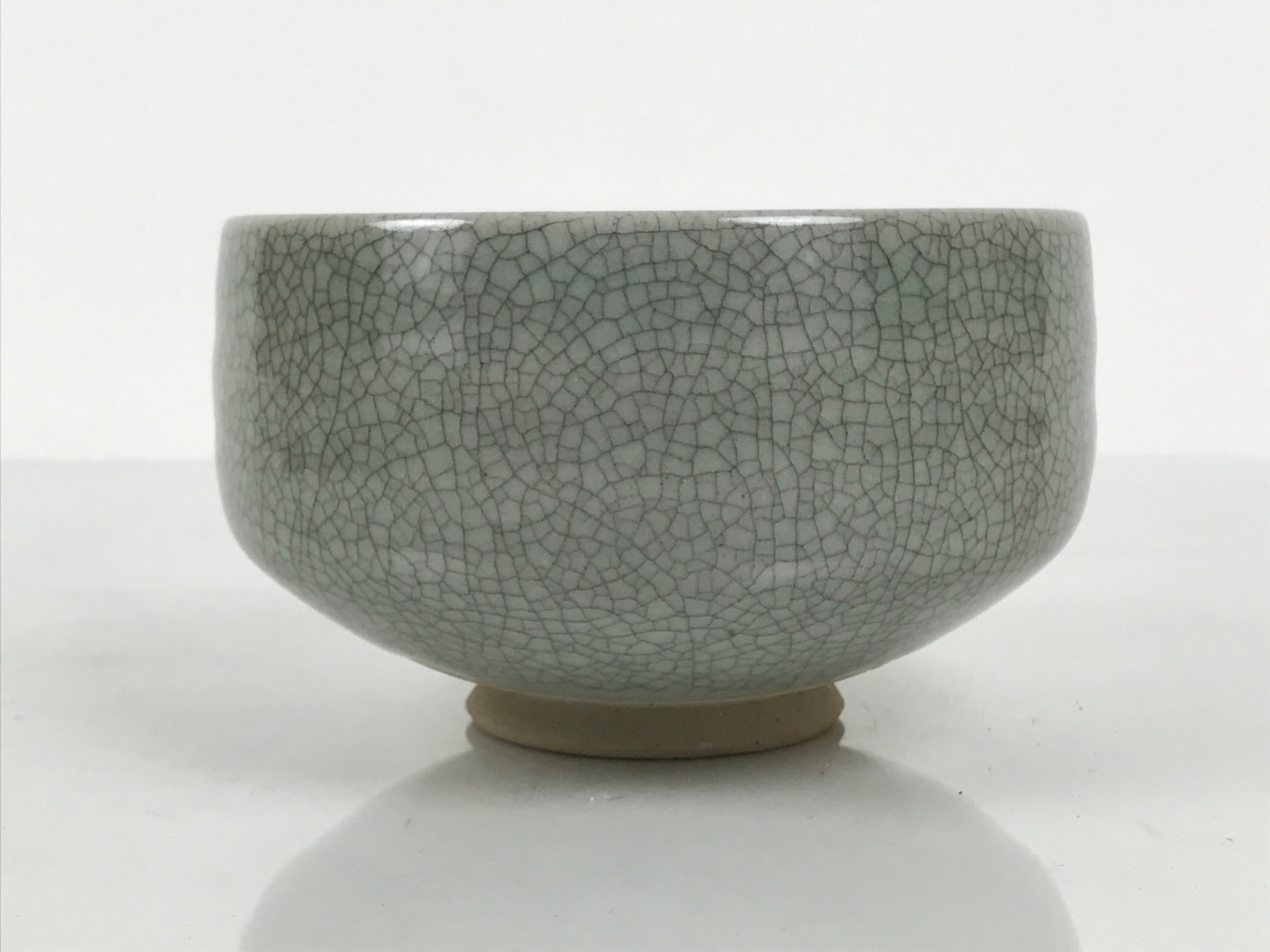 Japanese Ceramic Green Tea Bowl Matcha Chawan Vtg Pottery Gray Crackle CHB149