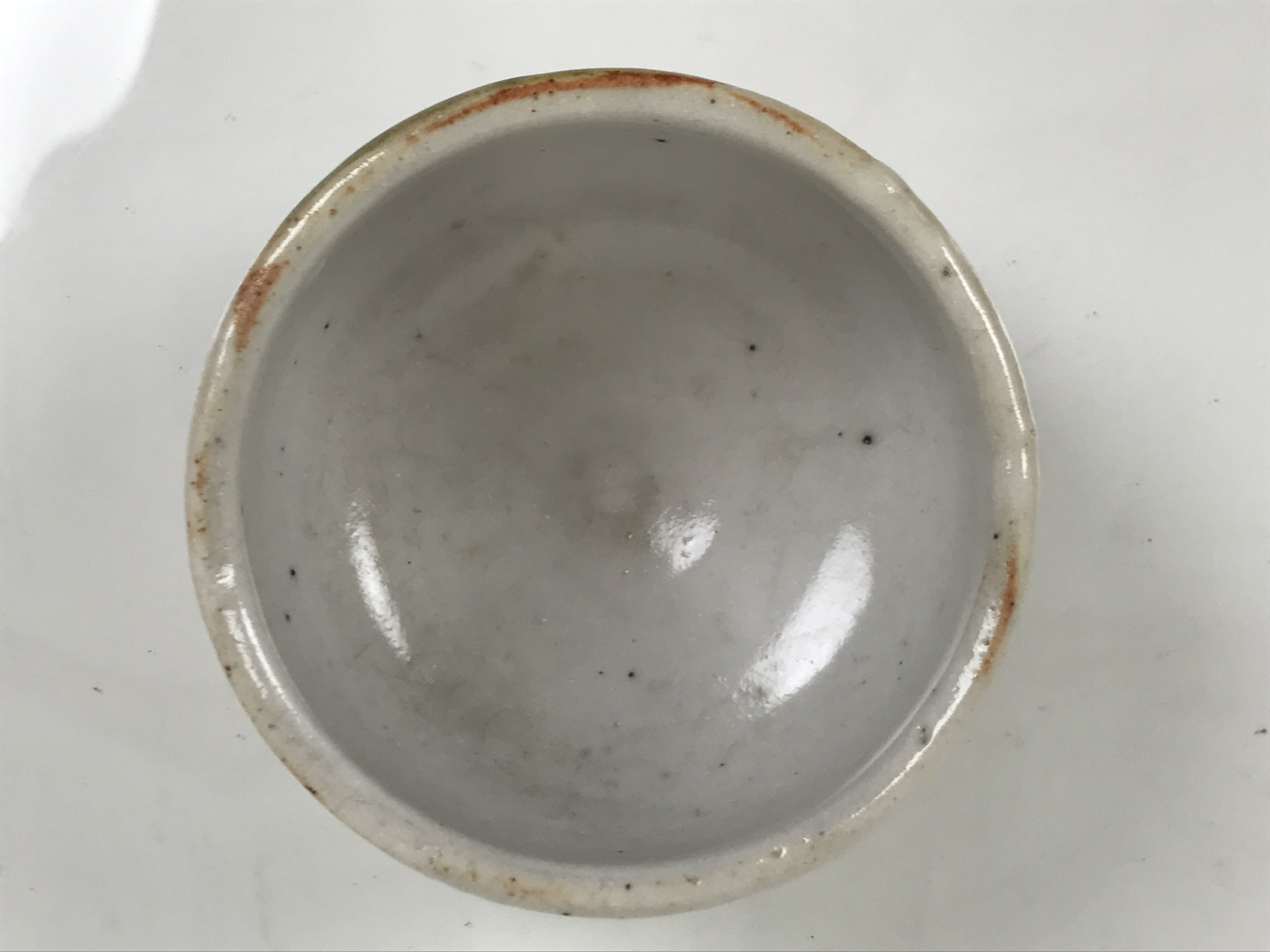 Japanese Ceramic Green Tea Bowl Matcha Chawan Vtg Pottery Shino White PX802