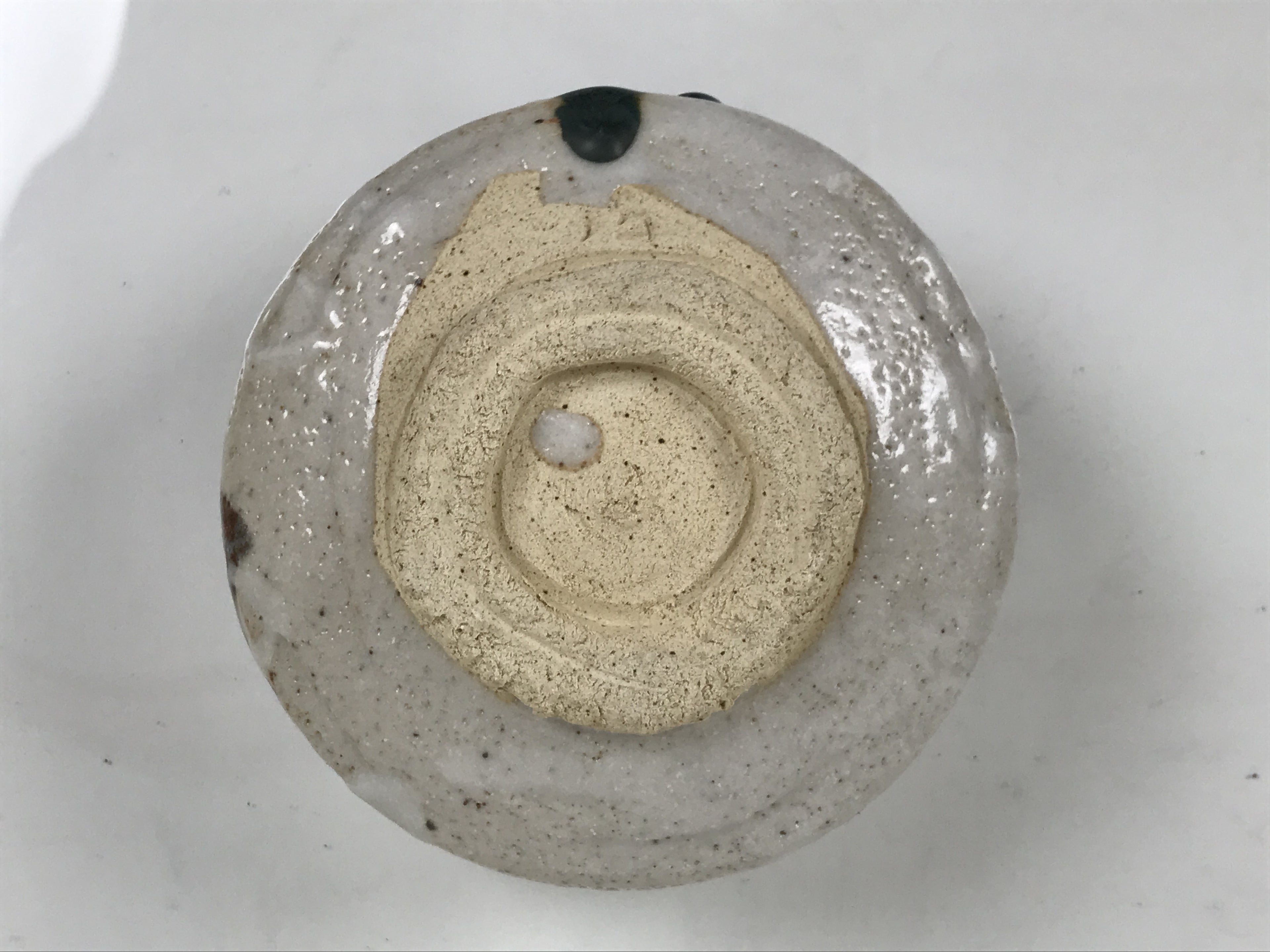 Japanese Ceramic Green Tea Bowl Matcha Chawan Vtg Pottery Shino White PX802