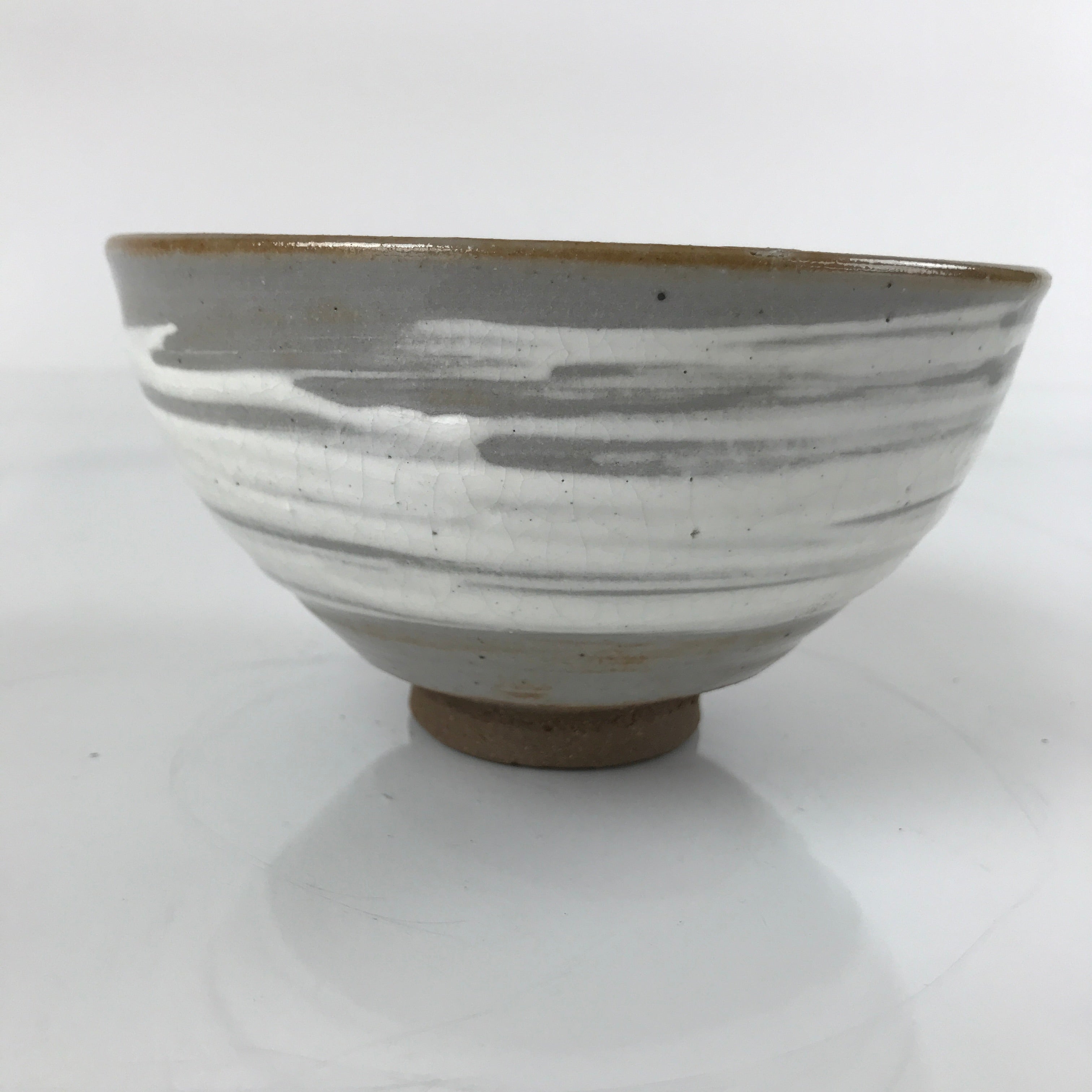 Japanese Ceramic Green Tea Bowl Matcha Chawan Vtg Wannari Gray White CHB31