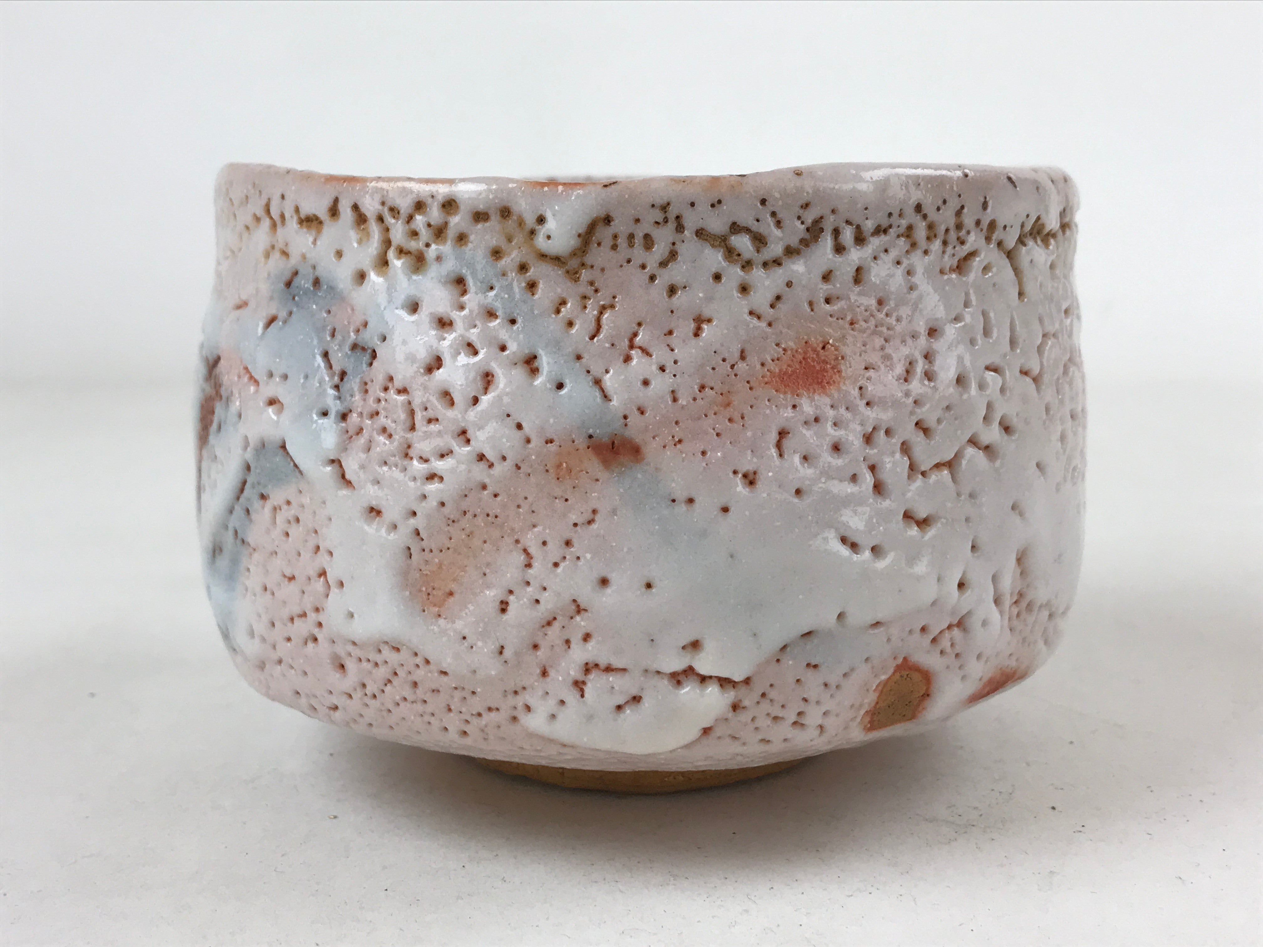 Japanese Ceramic Green Tea Bowl Vtg Shino Ware White Orange Pink Chawan CHB26