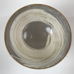 Japanese Ceramic Green Tea Ceremony Bowl Matcha Chawan Wannari Gray White CHB31