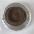 Japanese Ceramic Green Tea Ceremony Bowl Matcha Chawan Wannari Gray White CHB31