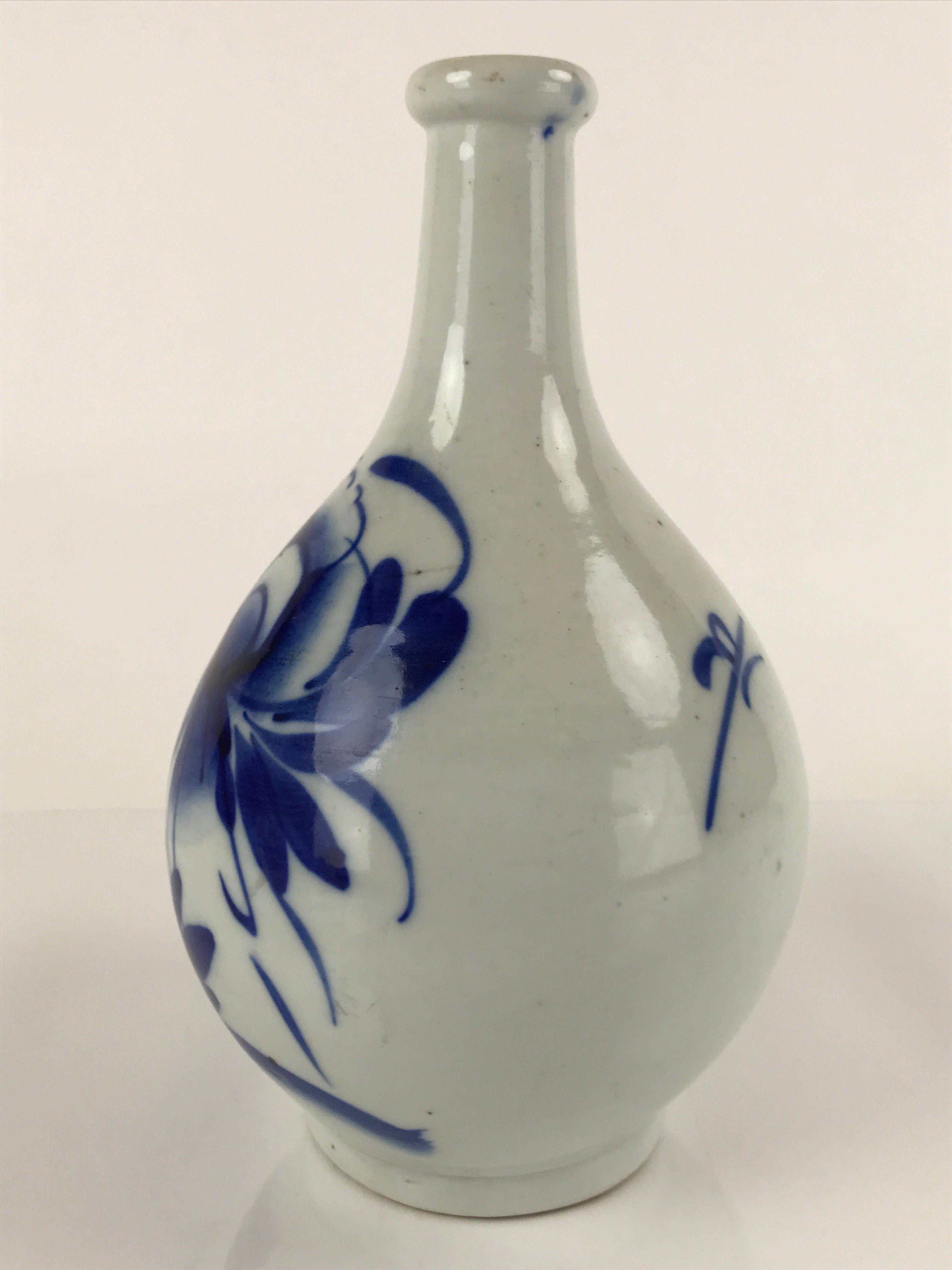 Japanese Ceramic Imari Sake Bottle Kayoi-Tokkuri Vtg Blue Peony Botan TS625