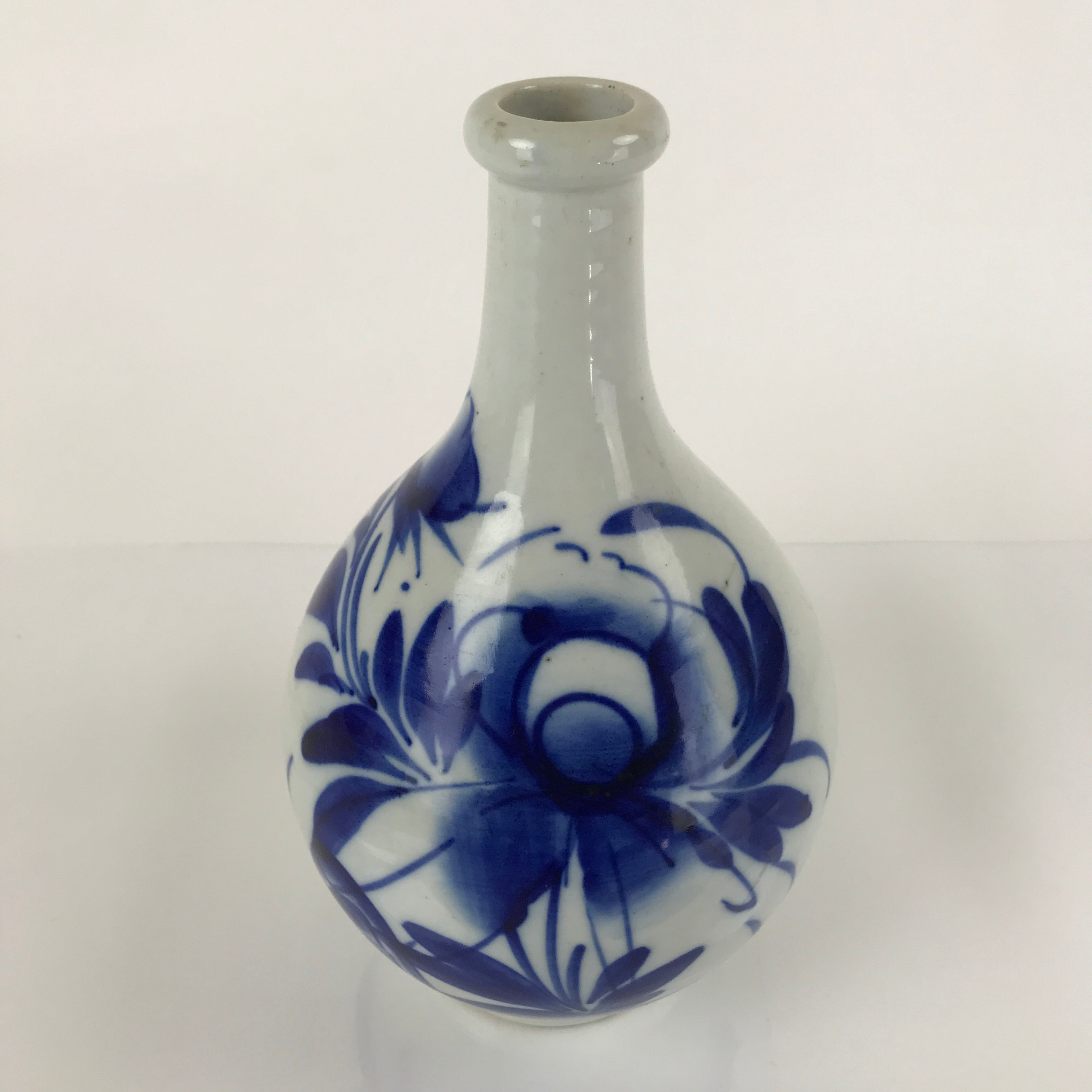 Japanese Ceramic Imari Sake Bottle Kayoi-Tokkuri Vtg Blue Peony Botan TS625