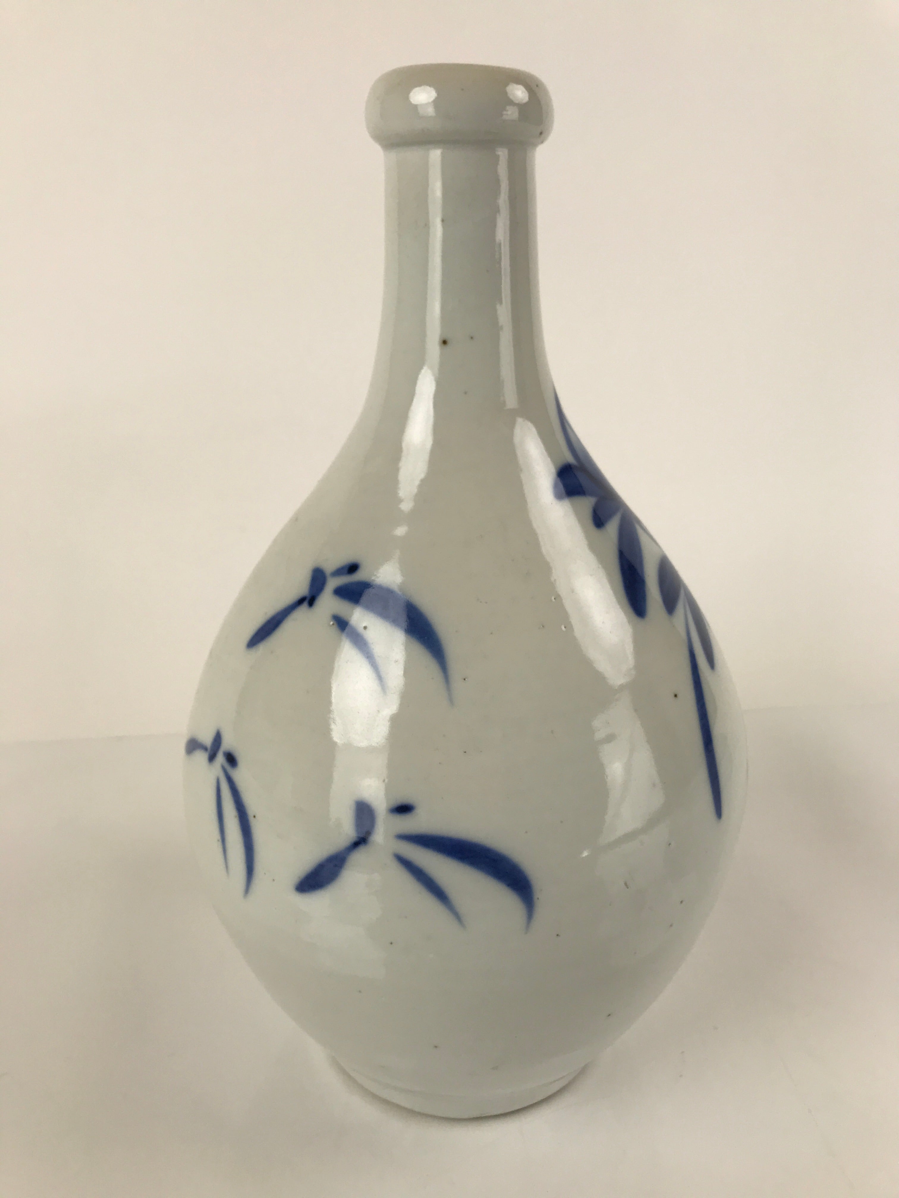 Japanese Ceramic Imari Sake Bottle Kayoi-Tokkuri Vtg Blue Peony Botan TS626