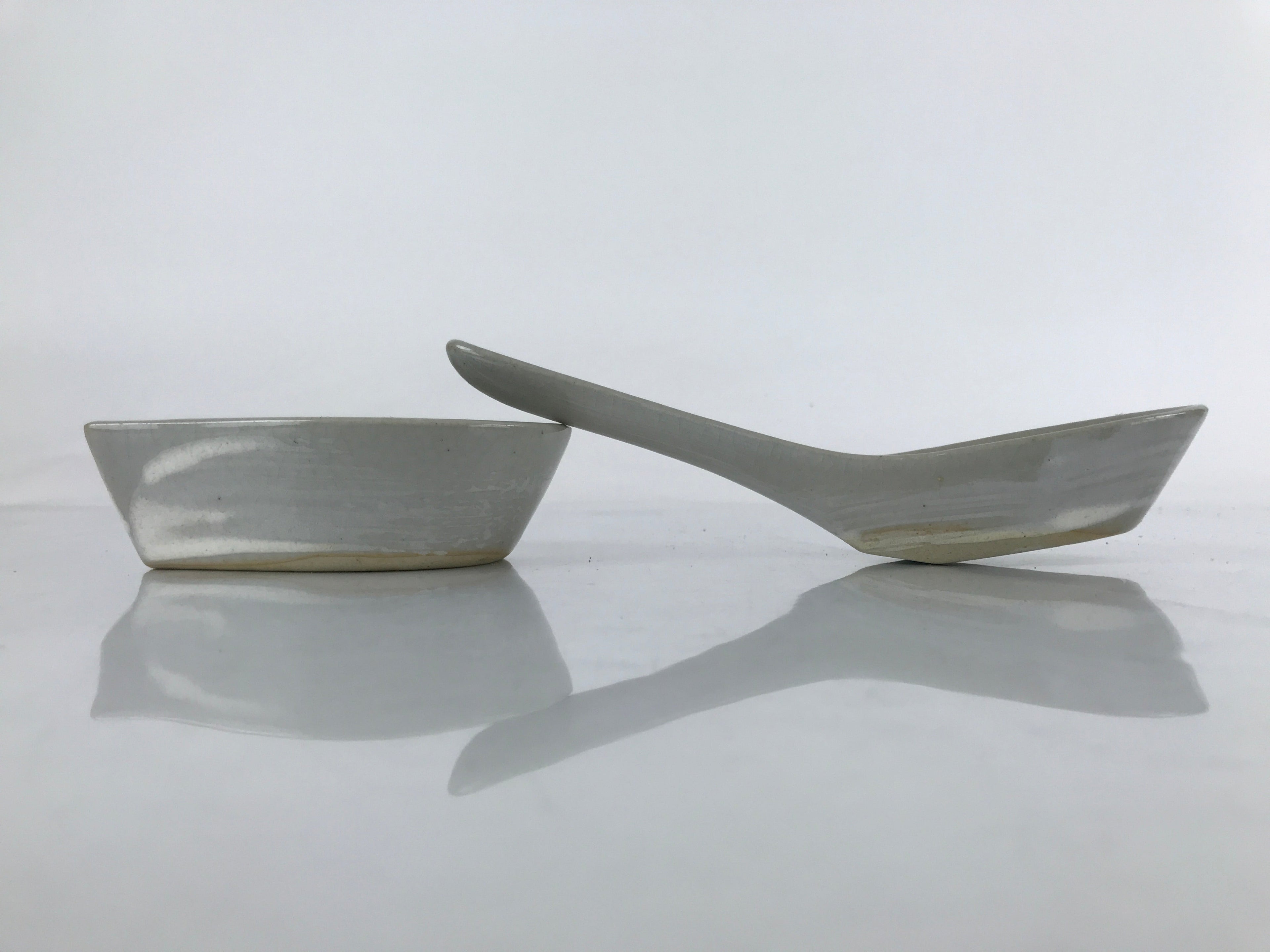 Japanese Ceramic Large Spoon W/ Stand Vtg Nabe Ramen Noodle Soup Gray PY875