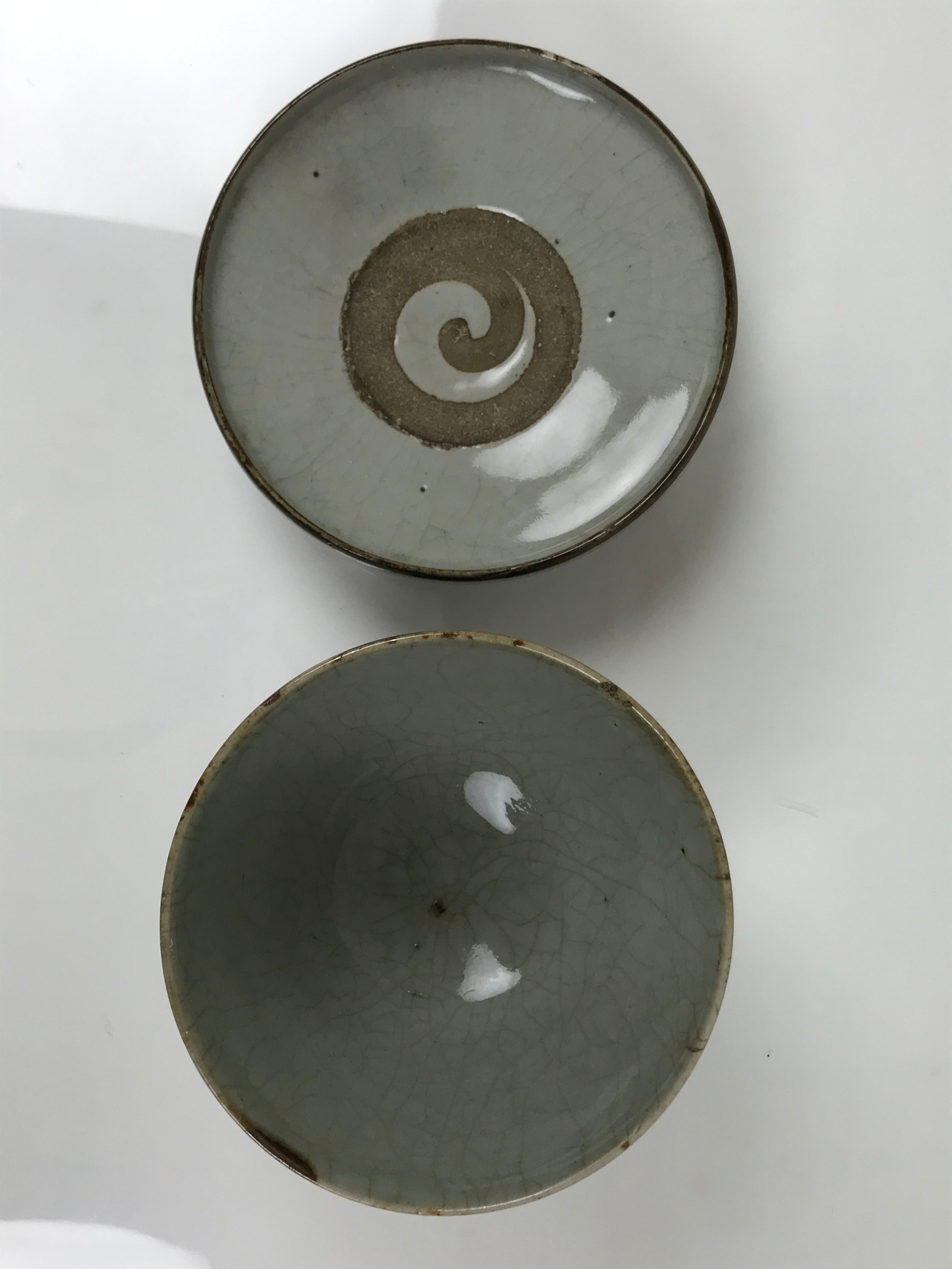 Japanese Ceramic Lidded Bowl Mushiwan Cup Pottery Gray White Plum Blossoms Y471