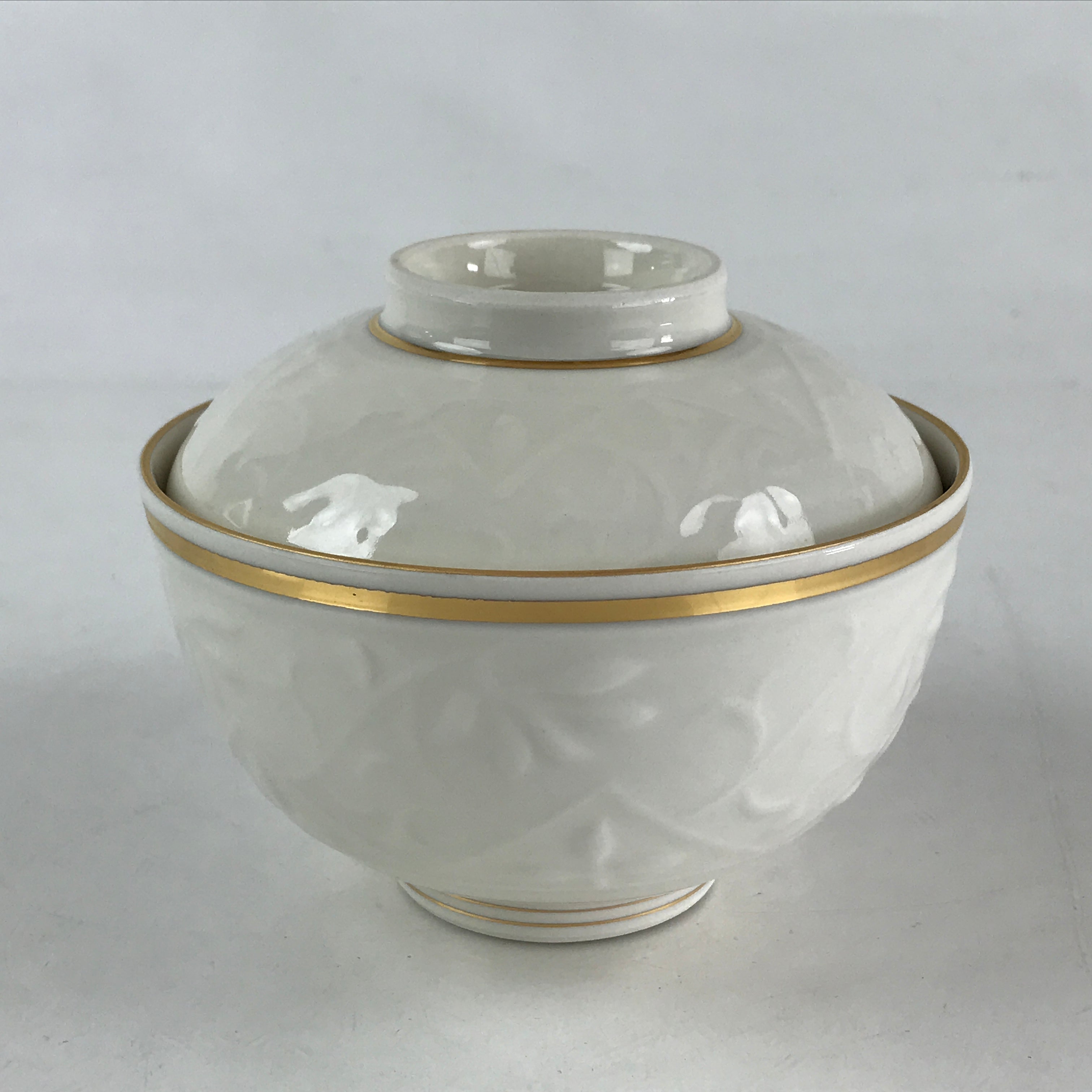 Japanese Ceramic Lidded Rice Bowl White Chawan Vtg Pottery Handmade Flower PY279