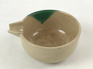 https://chidorivintage.com/cdn/shop/files/Japanese-Ceramic-Oribe-Matcha-Serving-Bowl-Katakuchi-Vtg-Spout-Green-Beige-PY546-3_300x.jpg?v=1697487411