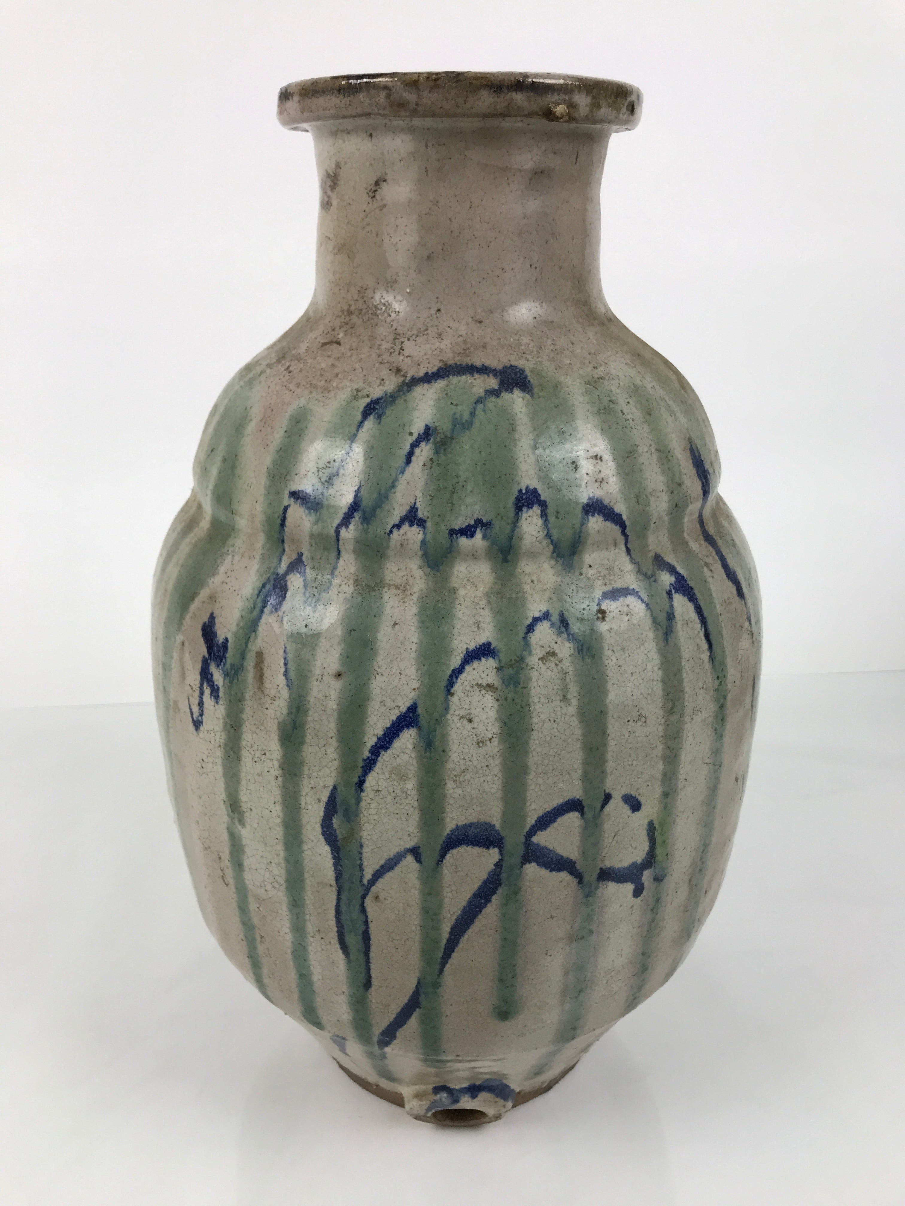 Japanese Sake Bottle (Tokkuri) | chidorivintage.com