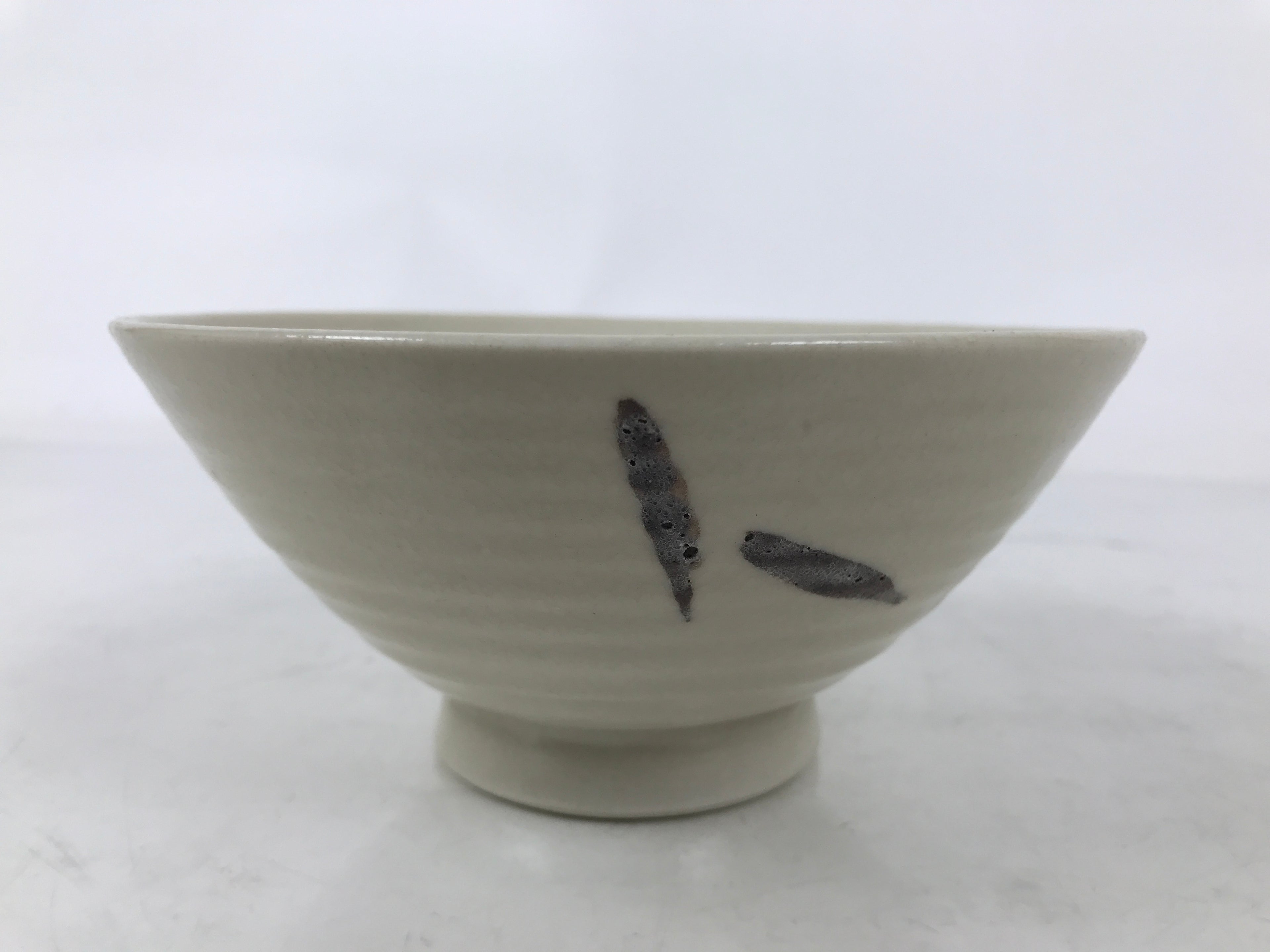Japanese Ceramic Rice Bowl Owan Vtg Kobachi Beige Brown Leafy Plant Design Y394