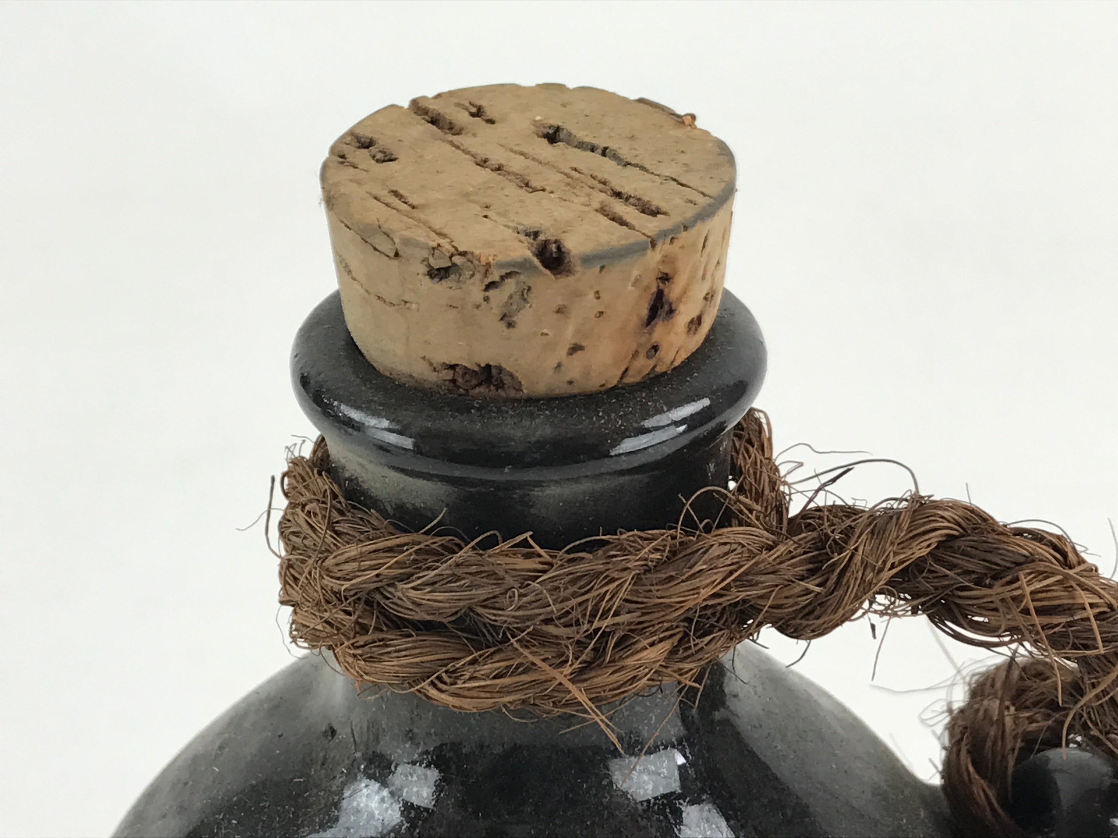 Japanese Ceramic Sake Bottle Kayoi-Tokkuri Pottery Onikoroshi Black Brown TS504