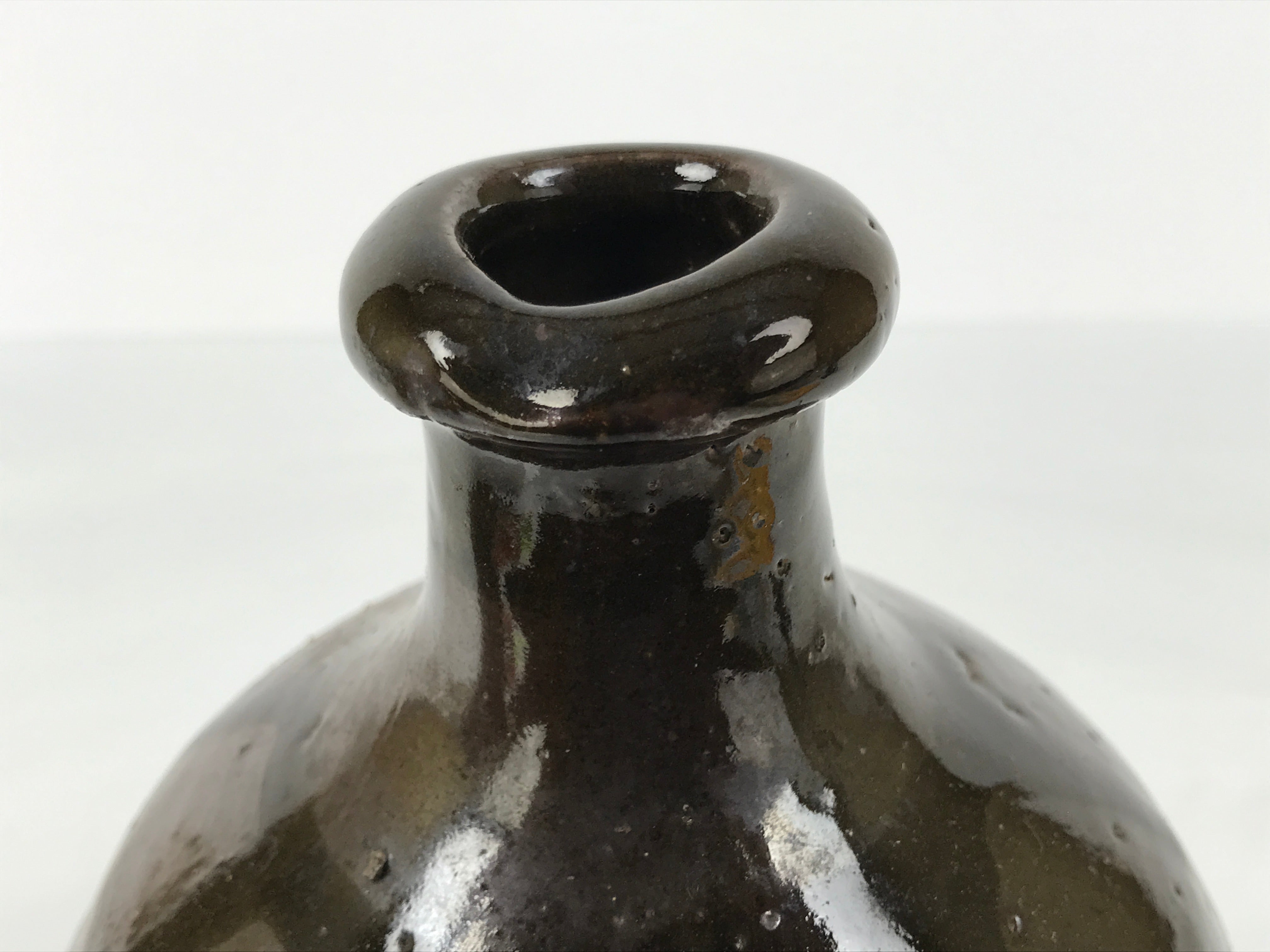 Japanese Ceramic Sake Bottle Kayoi-Tokkuri Vtg Brown Round Crane Neck TS868