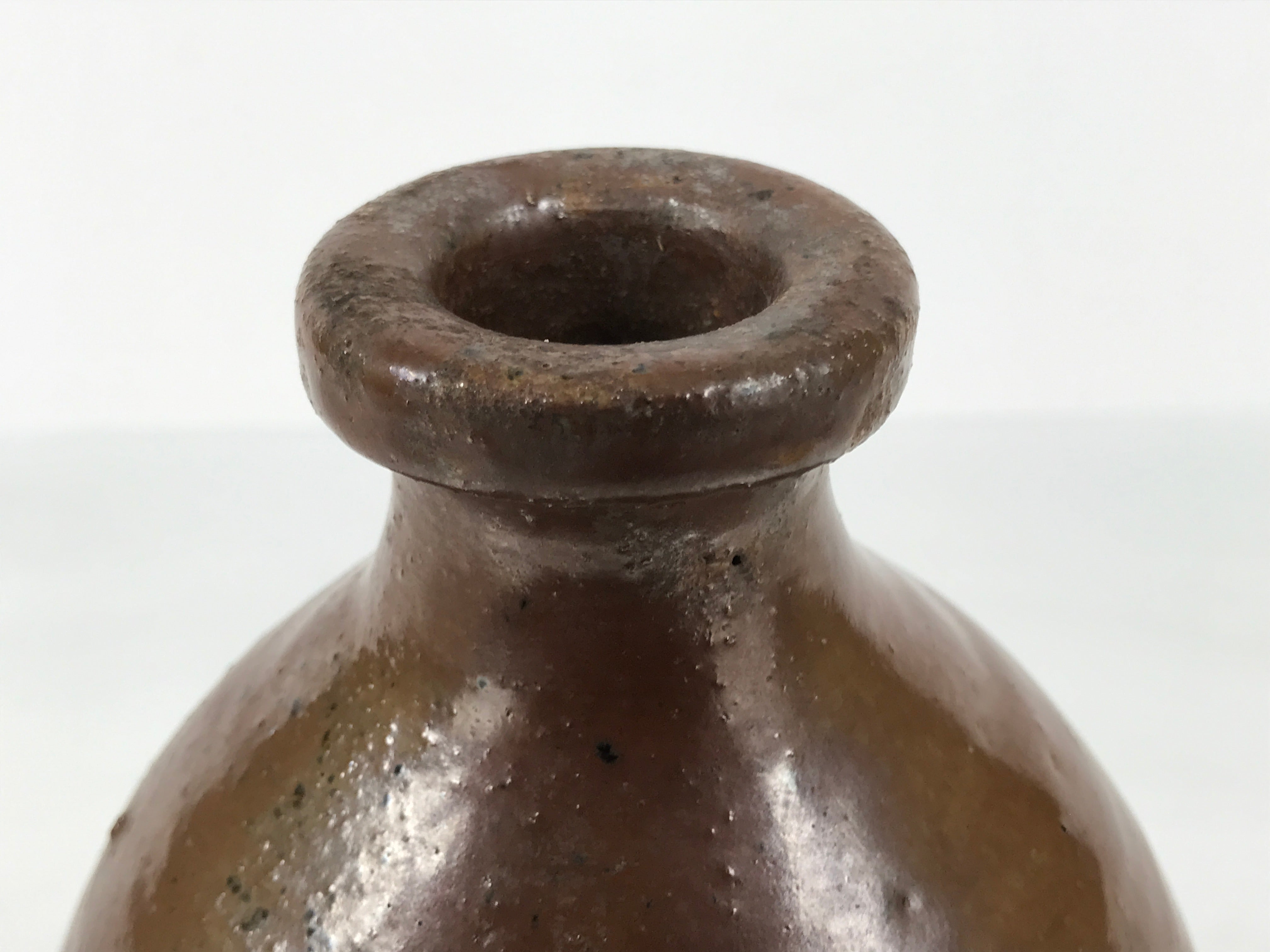 Japanese Ceramic Sake Bottle Kayoi-Tokkuri Vtg Brown Round Wax Resist TS872