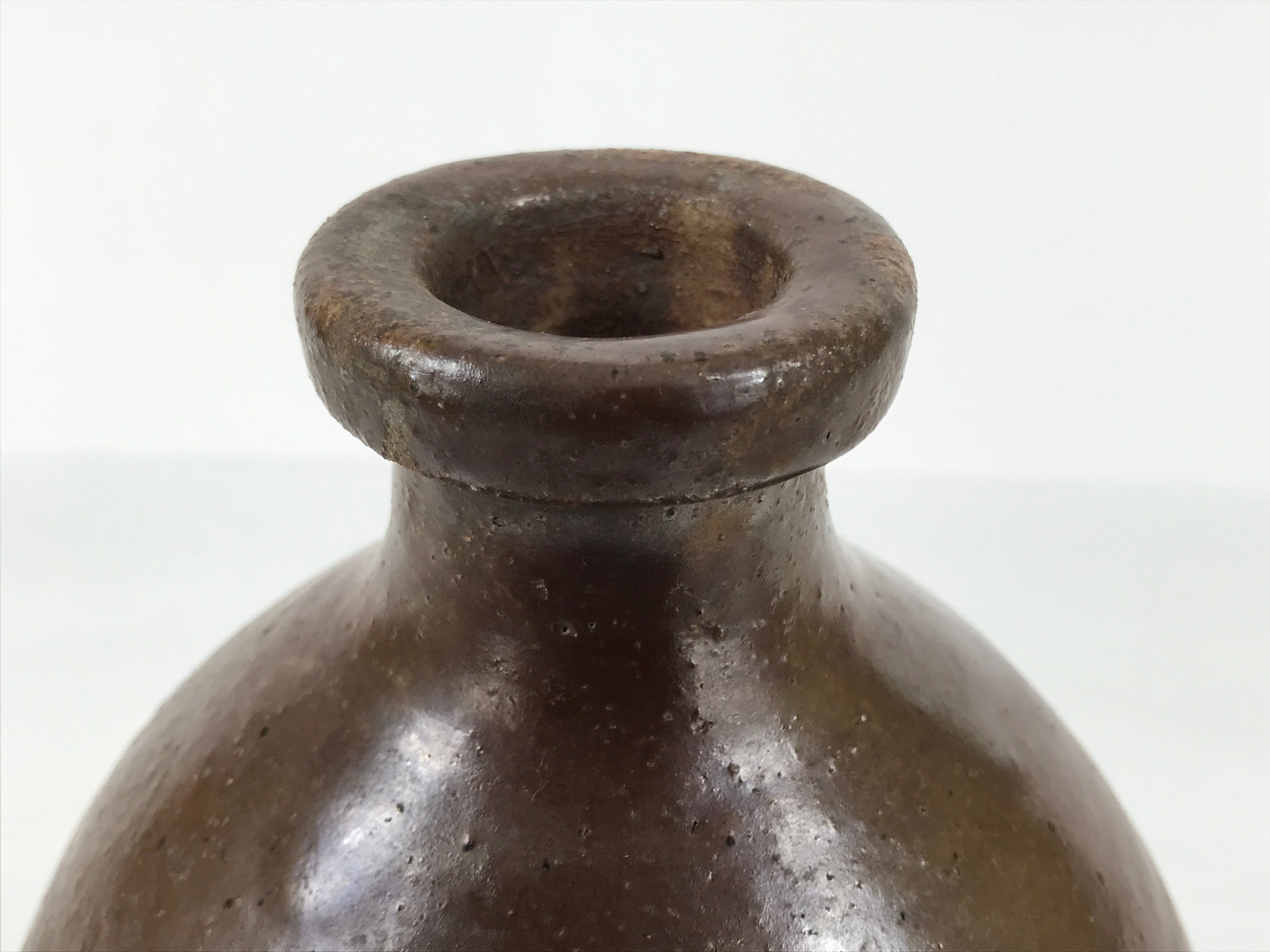 Japanese Ceramic Sake Bottle Kayoi-Tokkuri Vtg Brown Round Wax Resist TS874