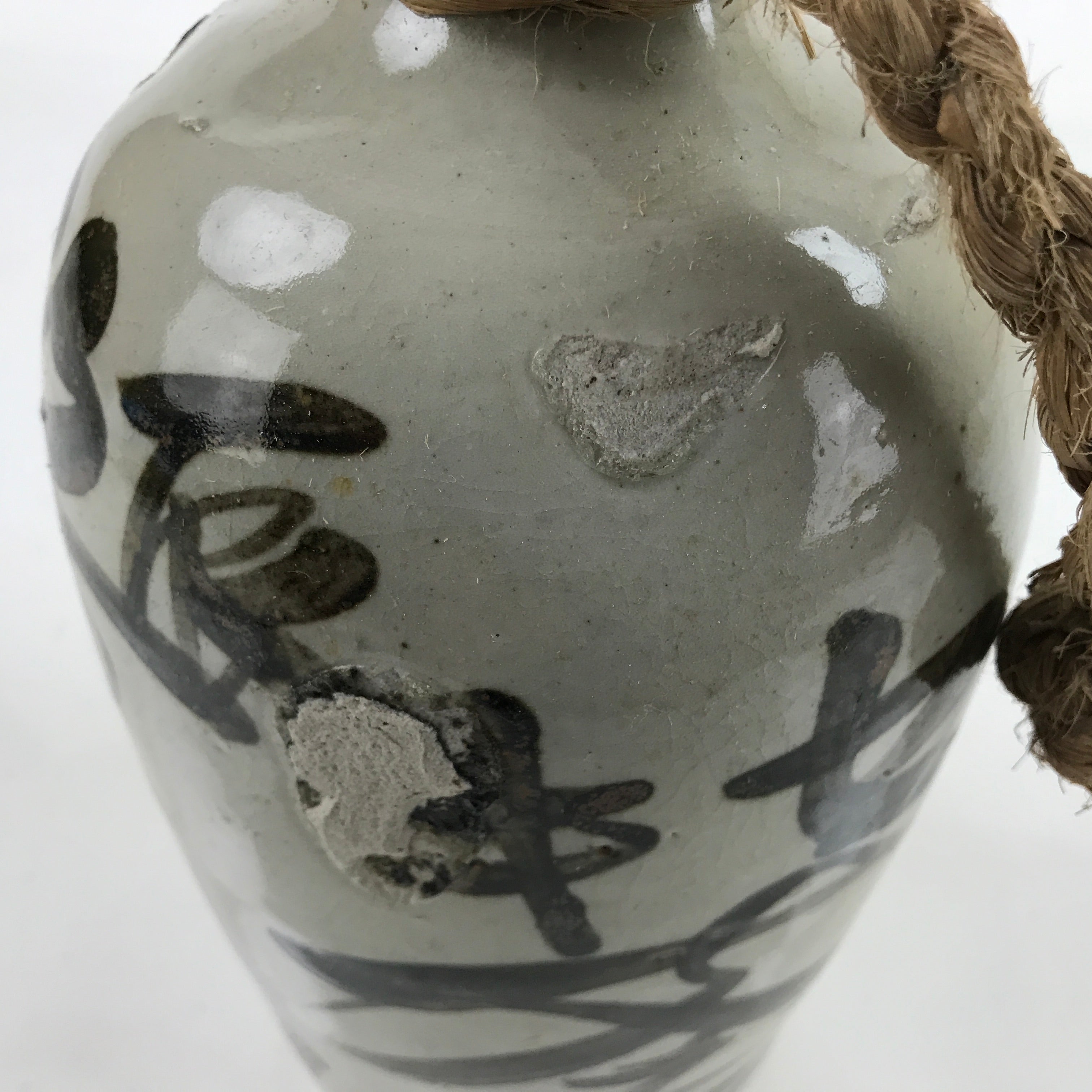 Japanese Ceramic Sake Bottle Kayoi-Tokkuri Vtg Classic Black Kanji Gray Rope TS7