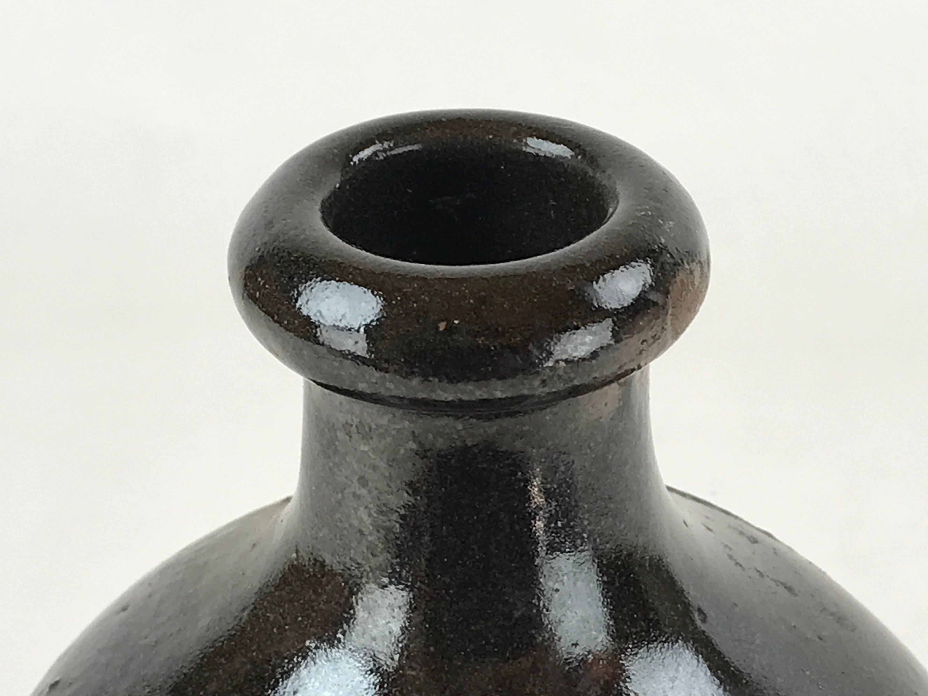 Japanese Ceramic Sake Bottle Kayoi-Tokkuri Vtg Dark Brown With Kanji TS584