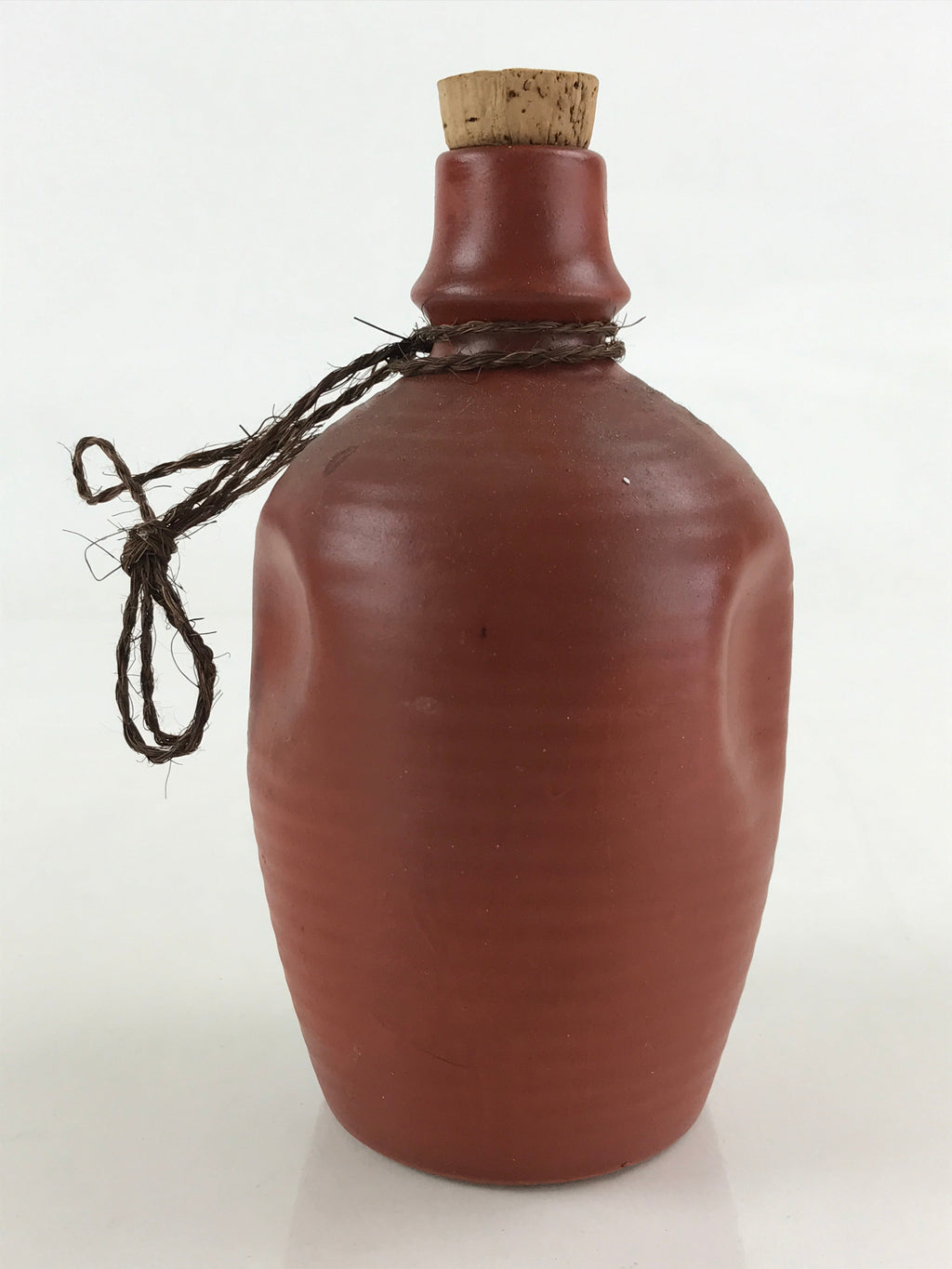 Japanese Ceramic Sake Bottle Sake Cup Set Tokkuri Sakebin Kanji Hidamusume TS537