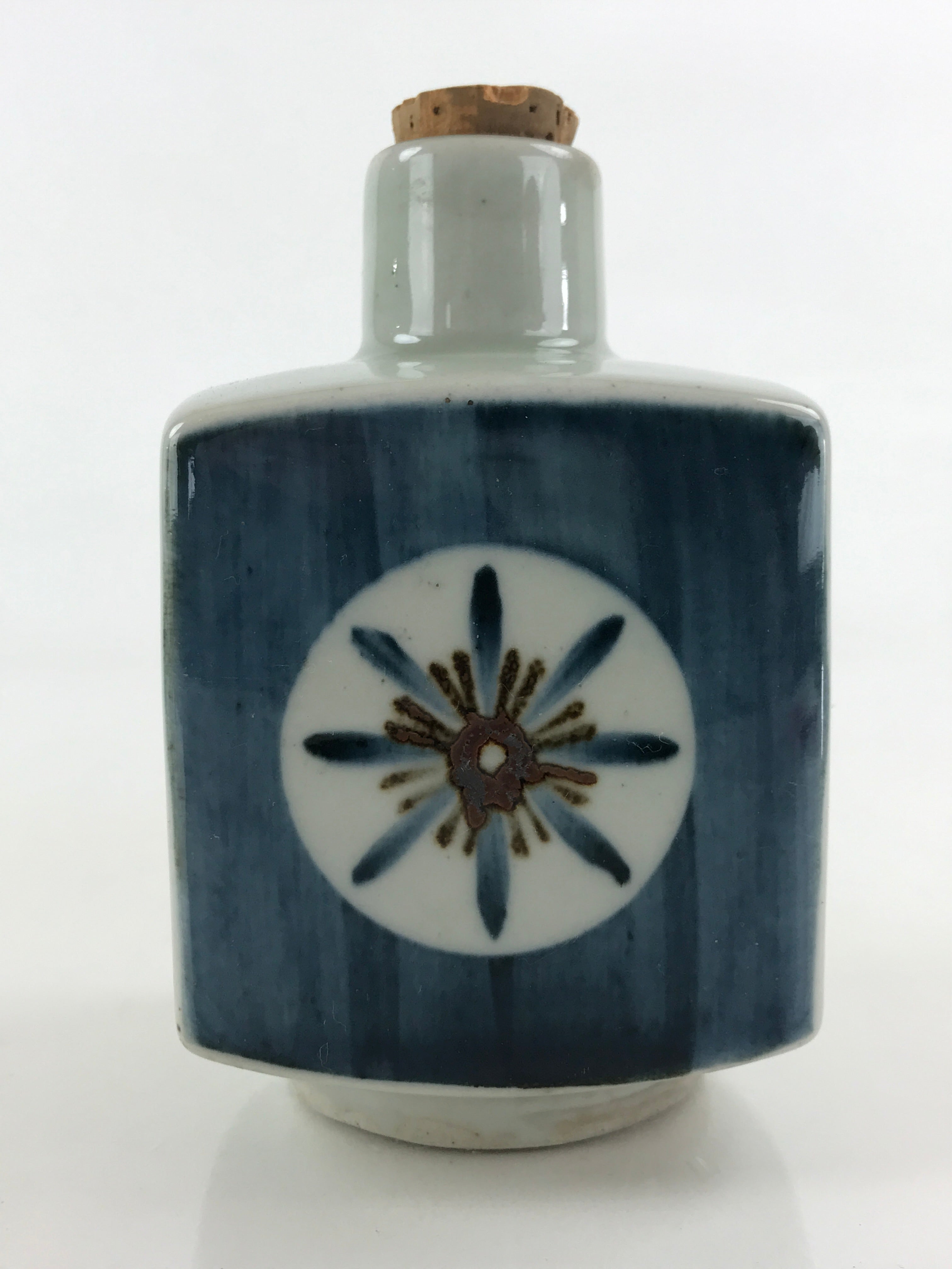 Japanese Ceramic Sake Bottle Tokkuri Sakebin Square bottle Sirataki White TS545