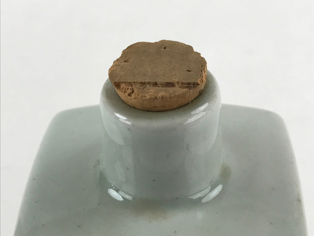 Japanese Ceramic Sake Bottle Tokkuri Sakebin Square bottle Sirataki White TS545