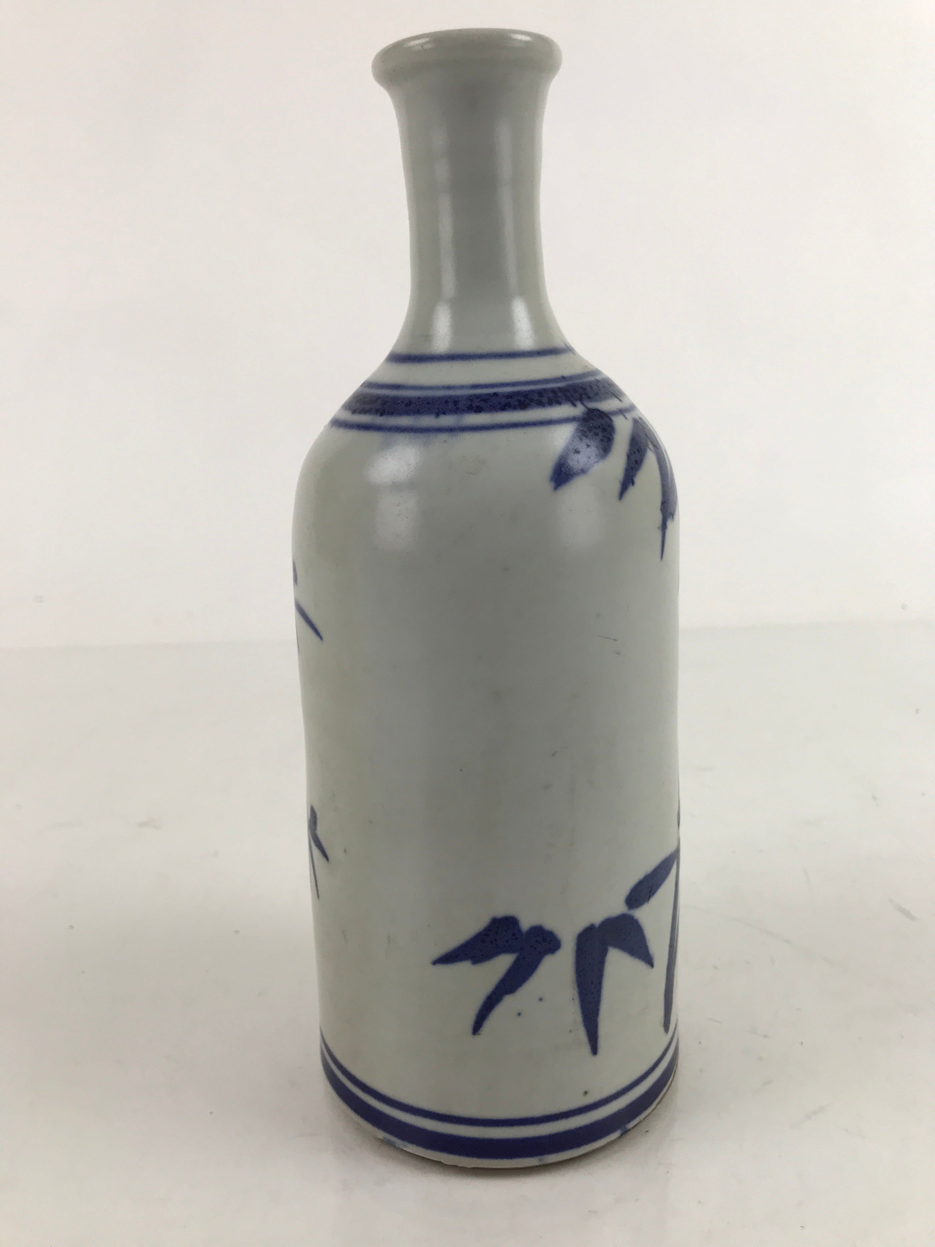 Japanese Ceramic Sake Bottle Tokkuri Vtg Blue White Bamboo Crane Neck TS733