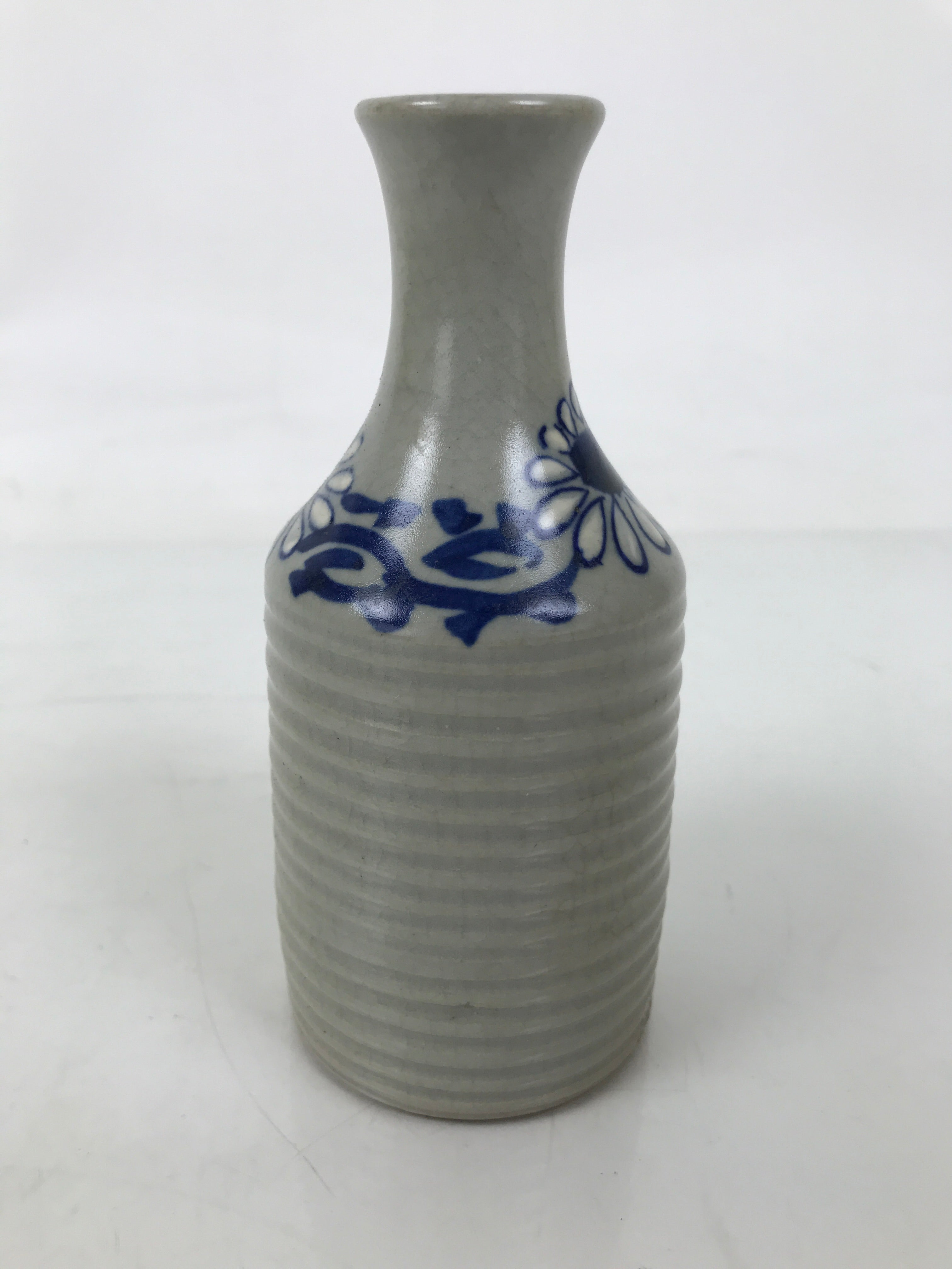 Japanese Ceramic Sake Bottle Tokkuri Vtg Floral Blue White Gray Crackle TS796