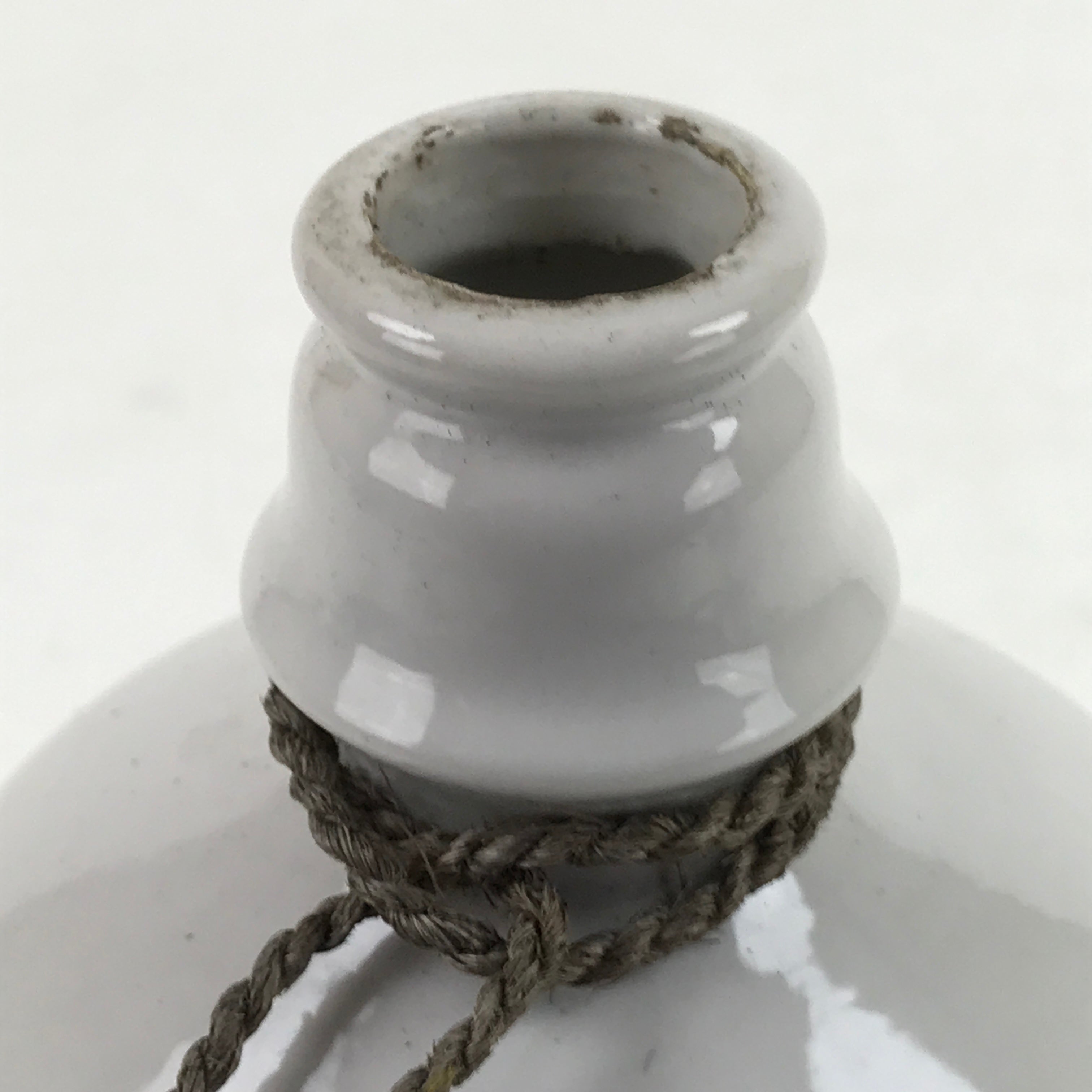 Japanese Ceramic Sake Bottle Tokkuri Vtg Ukiyoe Geisha Woman Kimono TS735