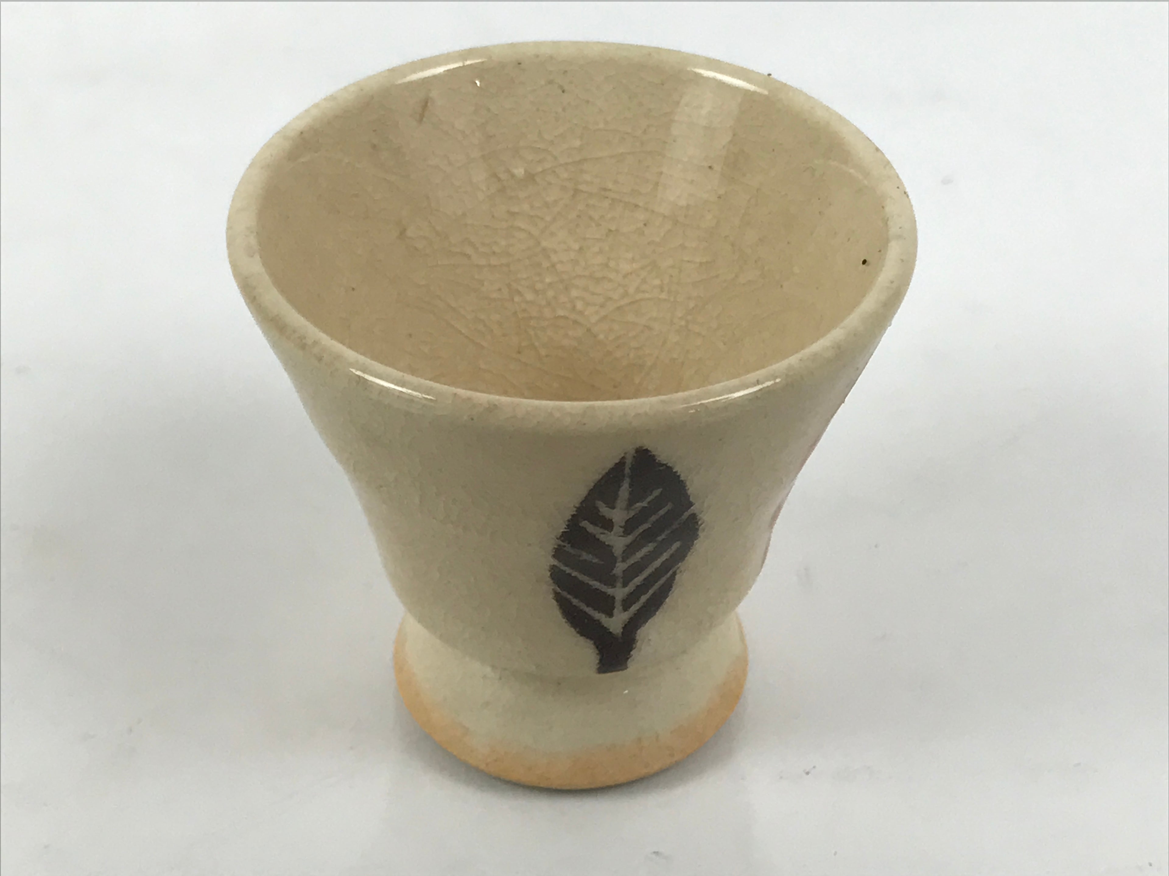 Japanese Ceramic Sake Cup Vtg Rappa Ochoko Guinomi Beige Brown Blue Leaves G345