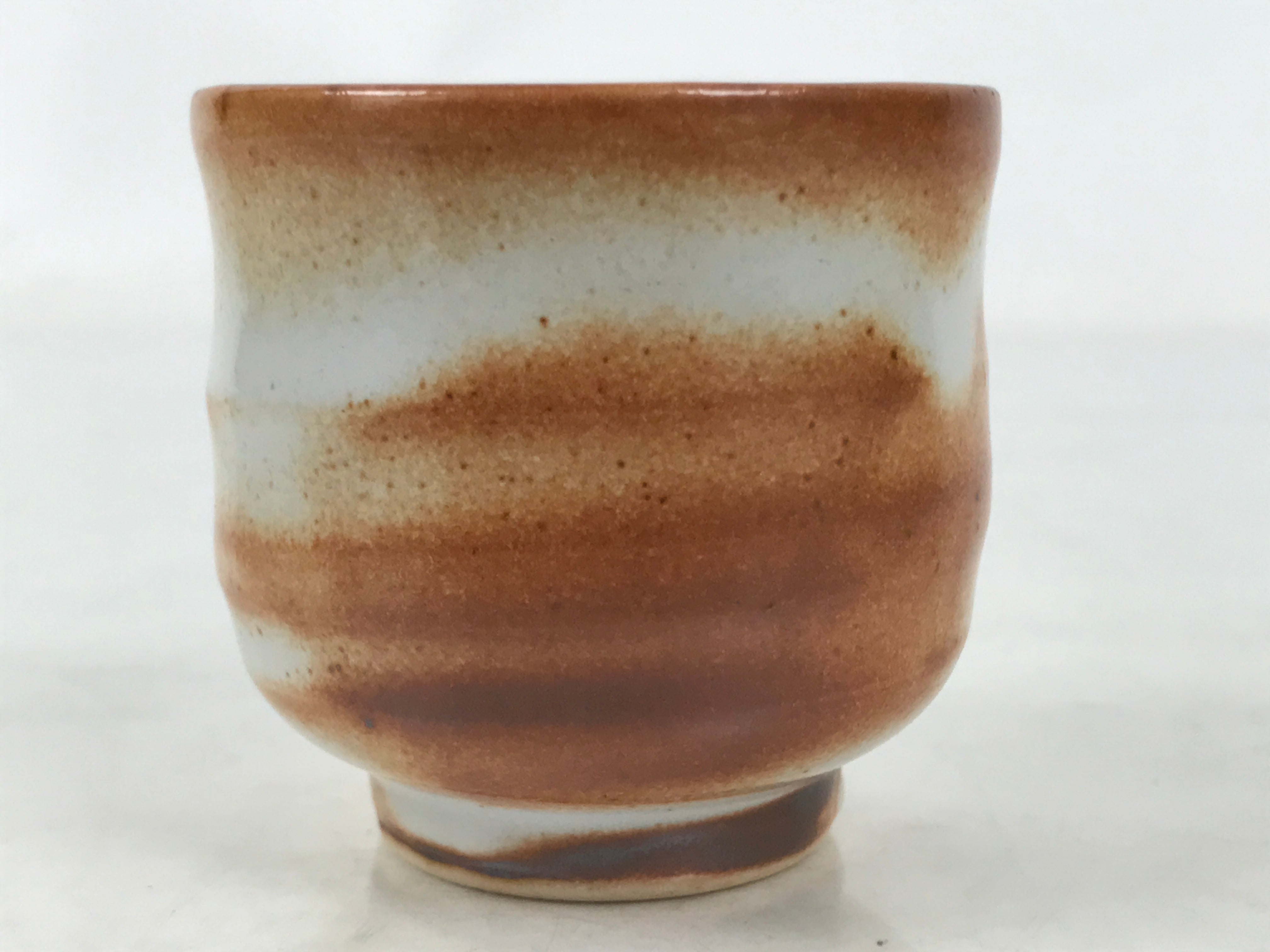 Japanese Ceramic Sake Cup Vtg Tsubomi Ochoko Red Shino Ware Brown White G287