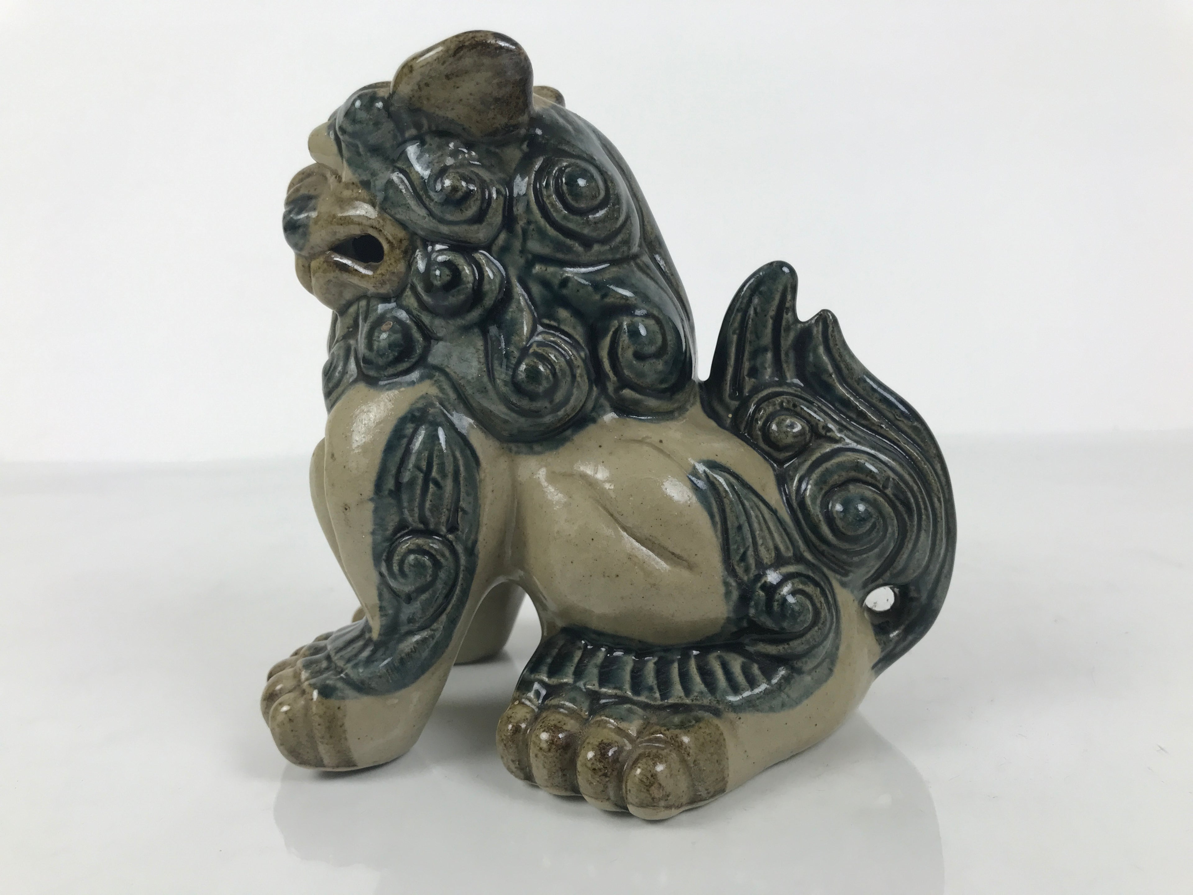 Japanese Ceramic Shishi Foo Lion Dog Statue Vtg Shisa Komainu Beige Blue ST84