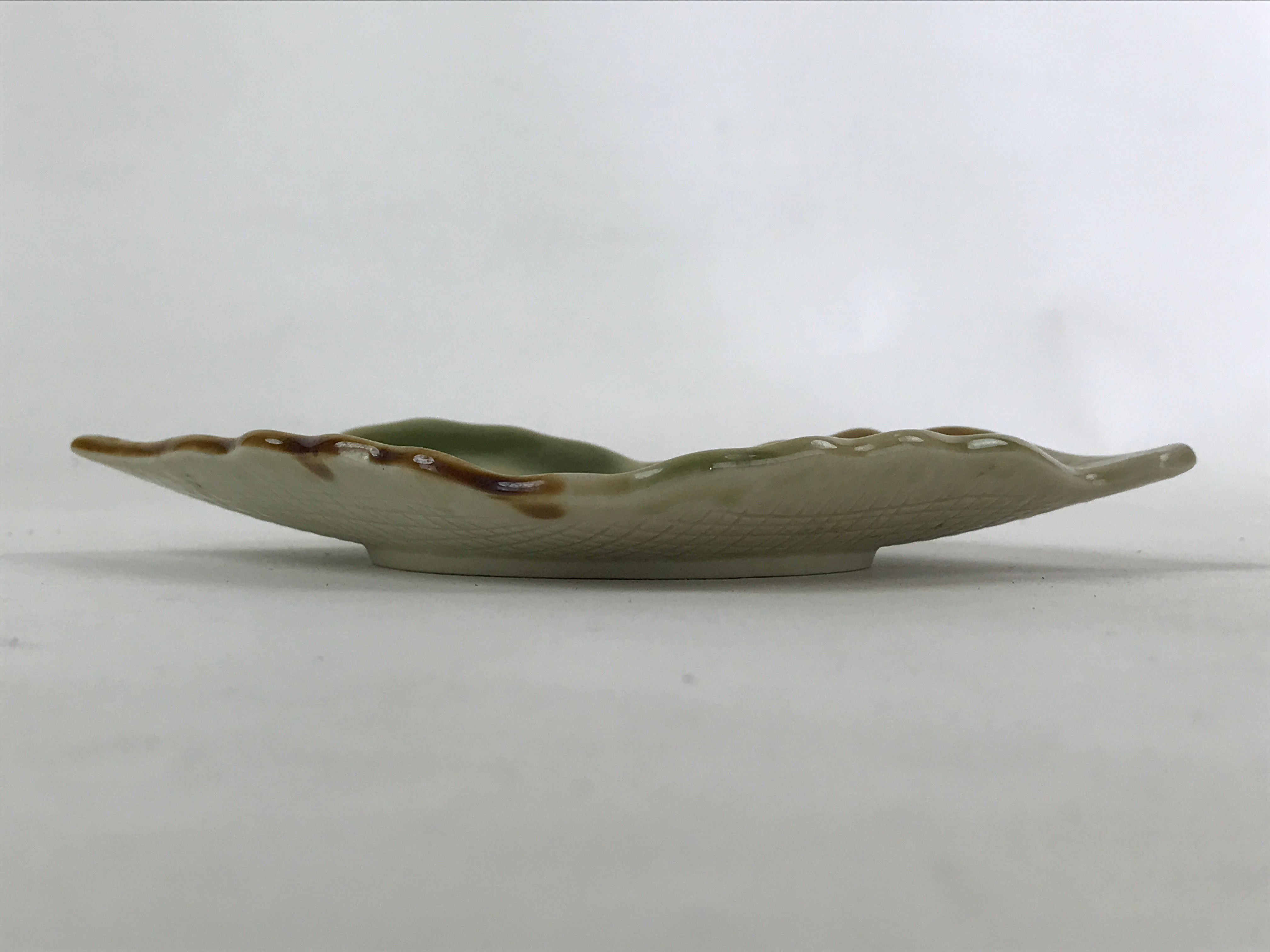 Japanese Ceramic Small Plate Meimeizara Vtg Kozara Chataku Saucer Leaf PY527