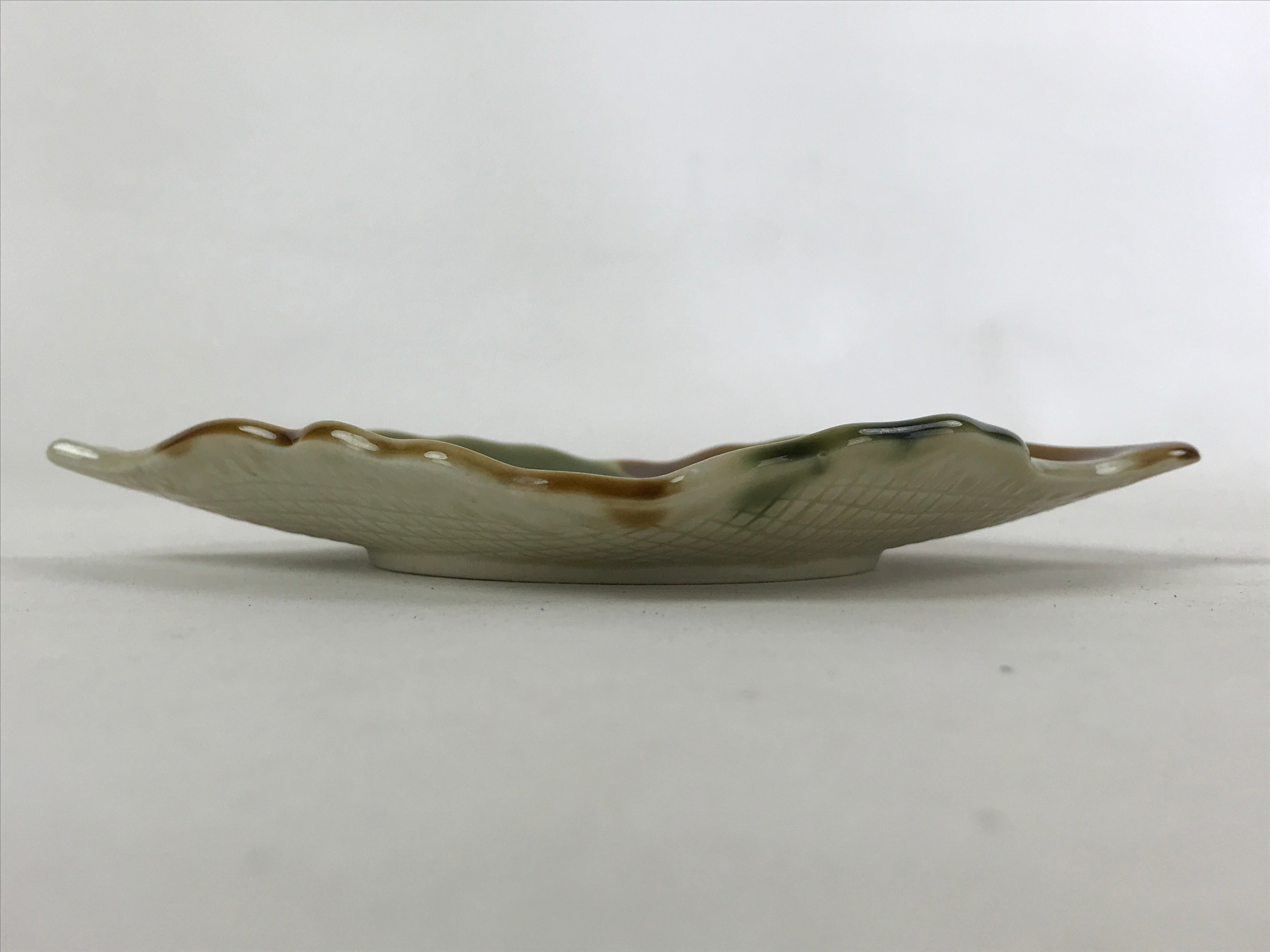 Japanese Ceramic Small Plate Meimeizara Vtg Kozara Chataku Saucer Leaf PY531