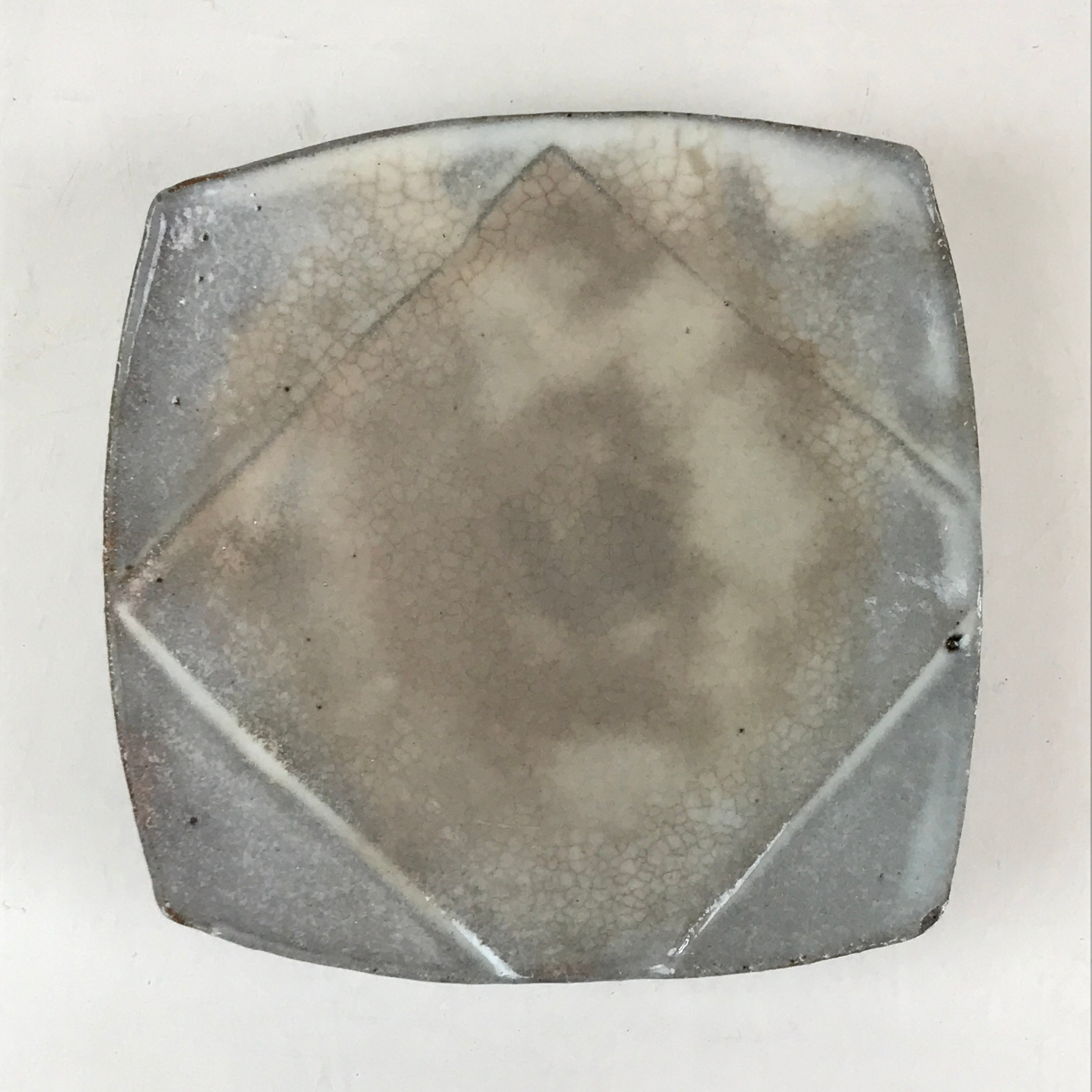 Japanese Ceramic Small Plate Square Pottery Yakimono Whitish Gray Kozara PY263