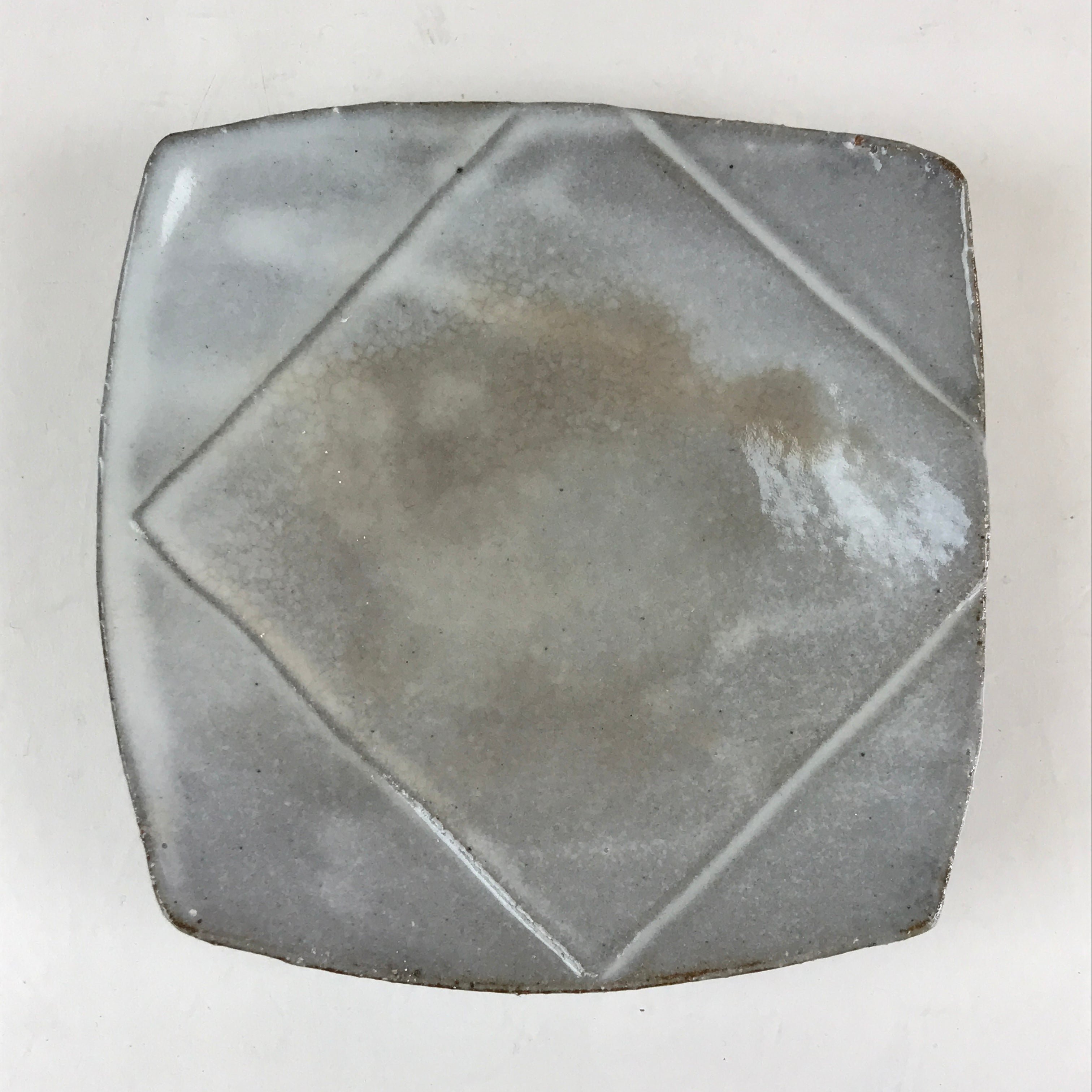 Japanese Ceramic Small Plate Square Pottery Yakimono Whitish Gray Kozara PY264