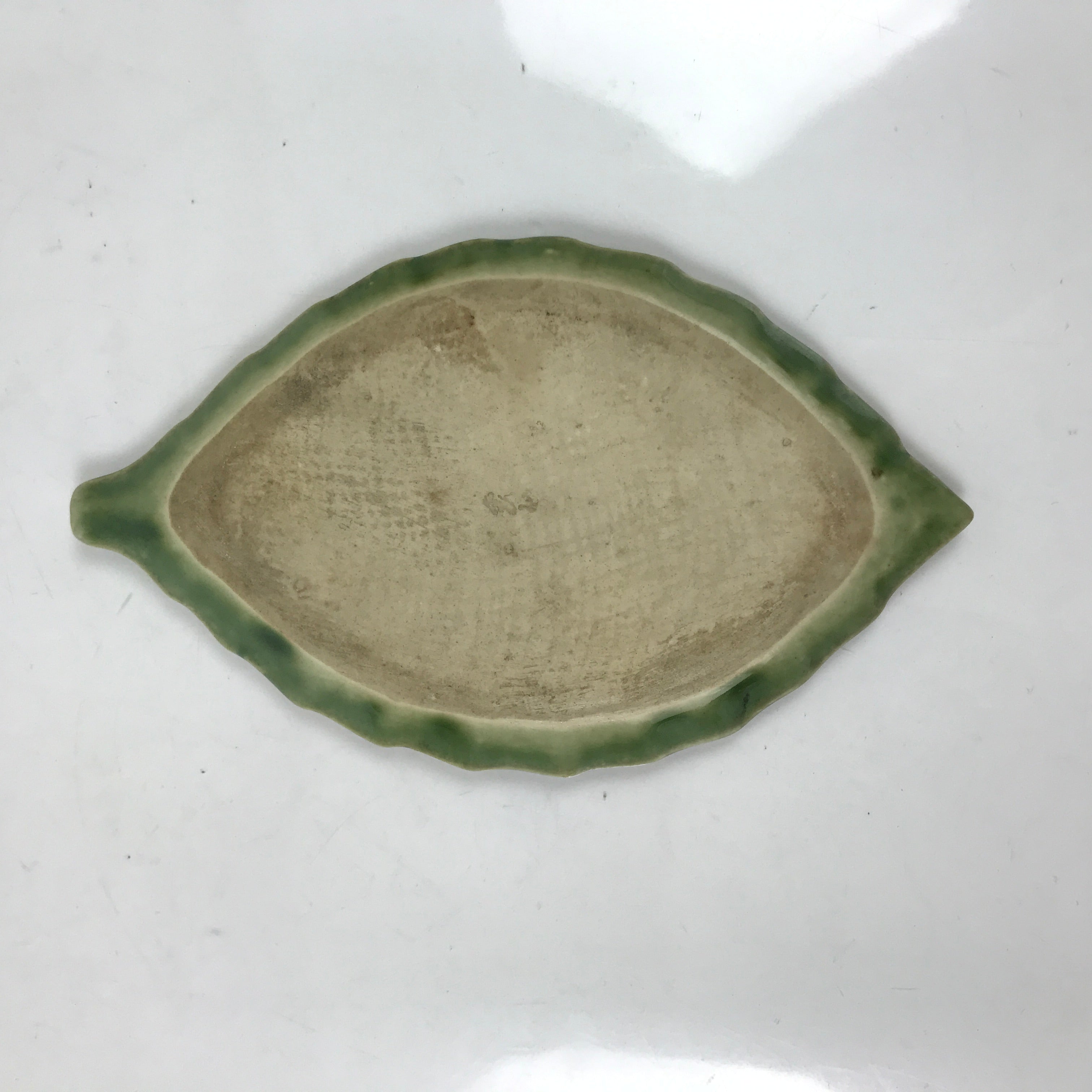 Japanese Ceramic Small Serving Plate Meimeizara Leaf Shape Snow Kanji Green Y225