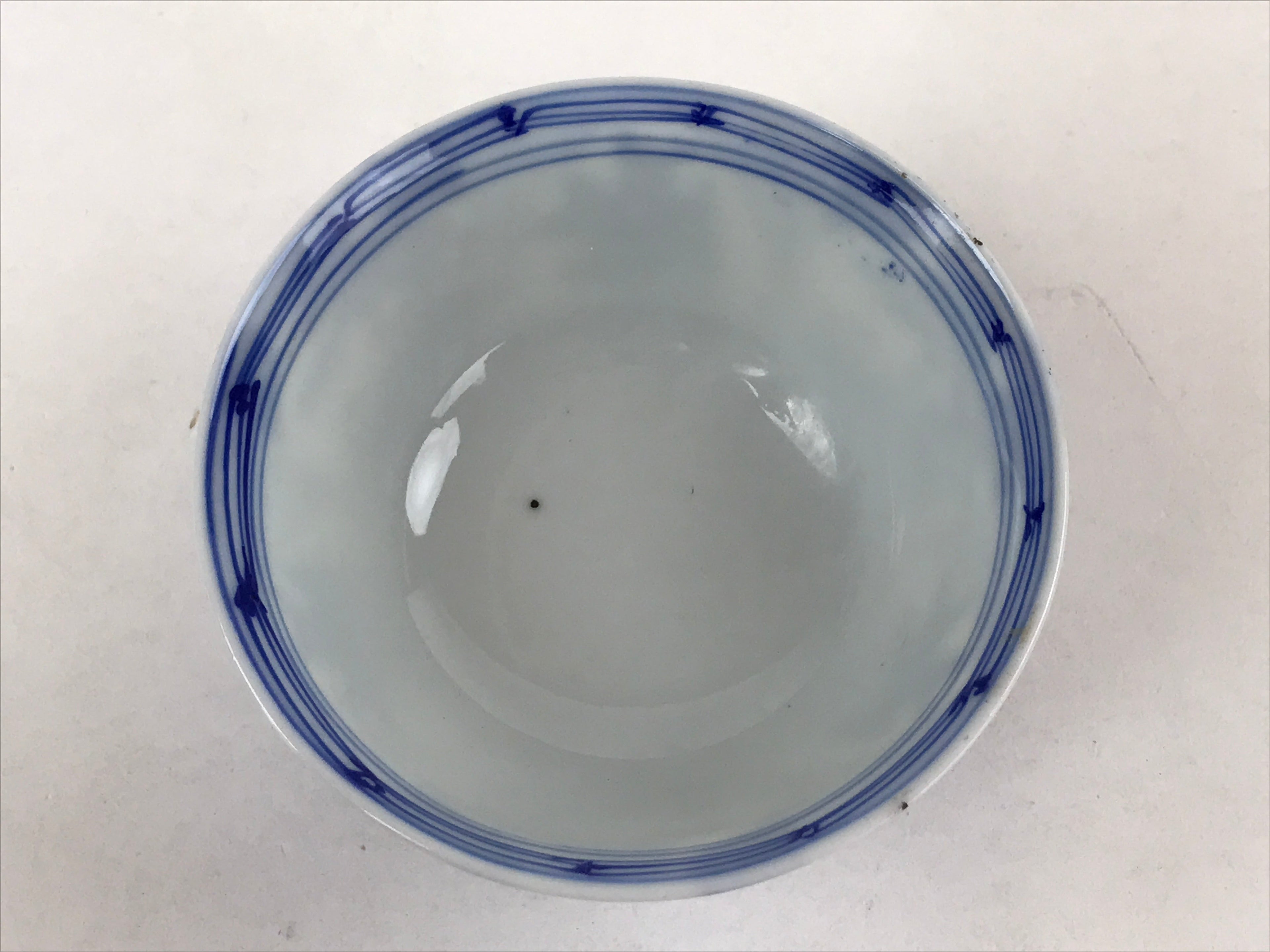Japanese Ceramic Sometsuke Lidded Bowl Owan Vtg Pottery White Blue Floral PY583