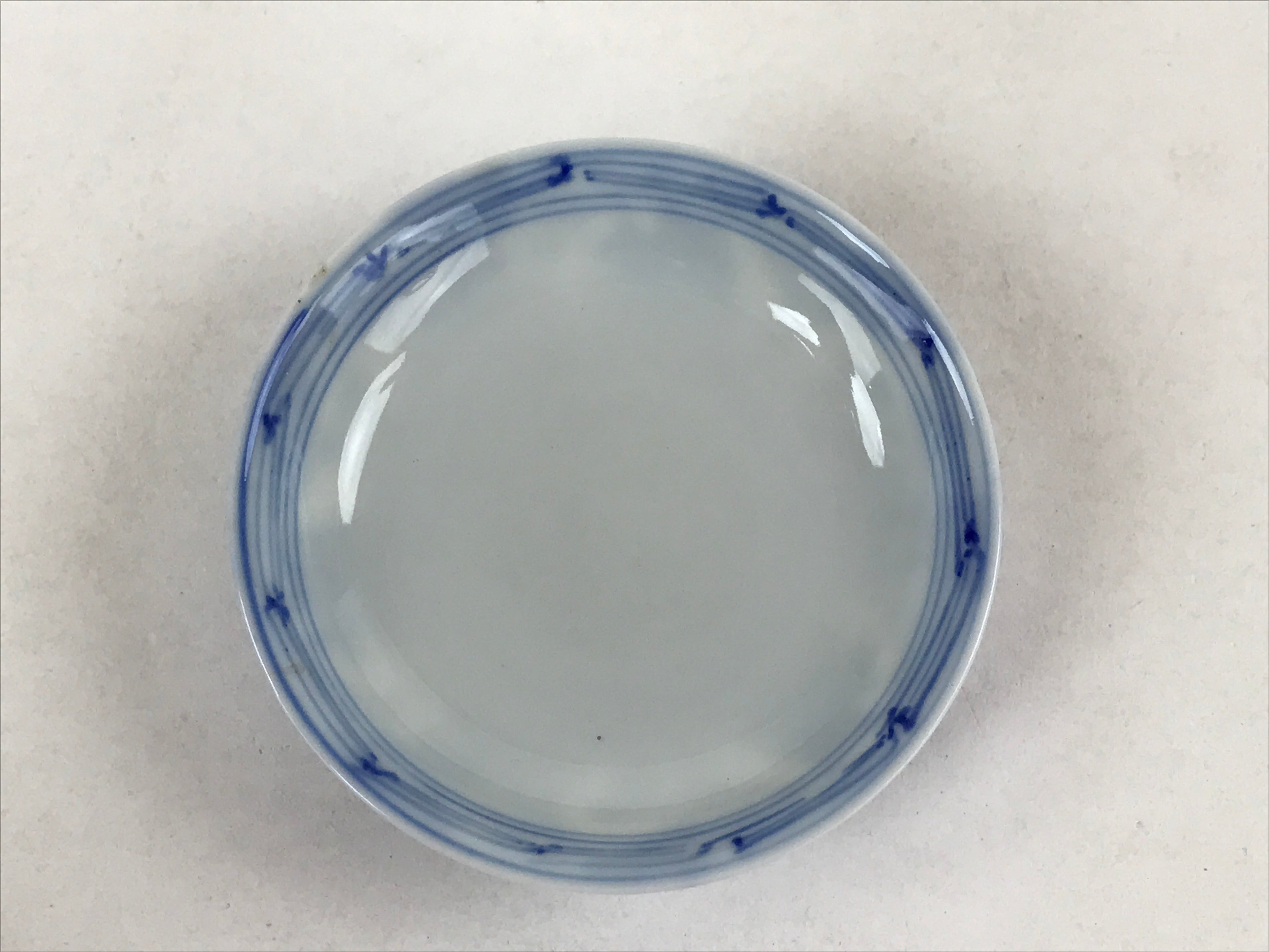 Japanese Ceramic Sometsuke Lidded Bowl Owan Vtg Pottery White Blue Floral PY583